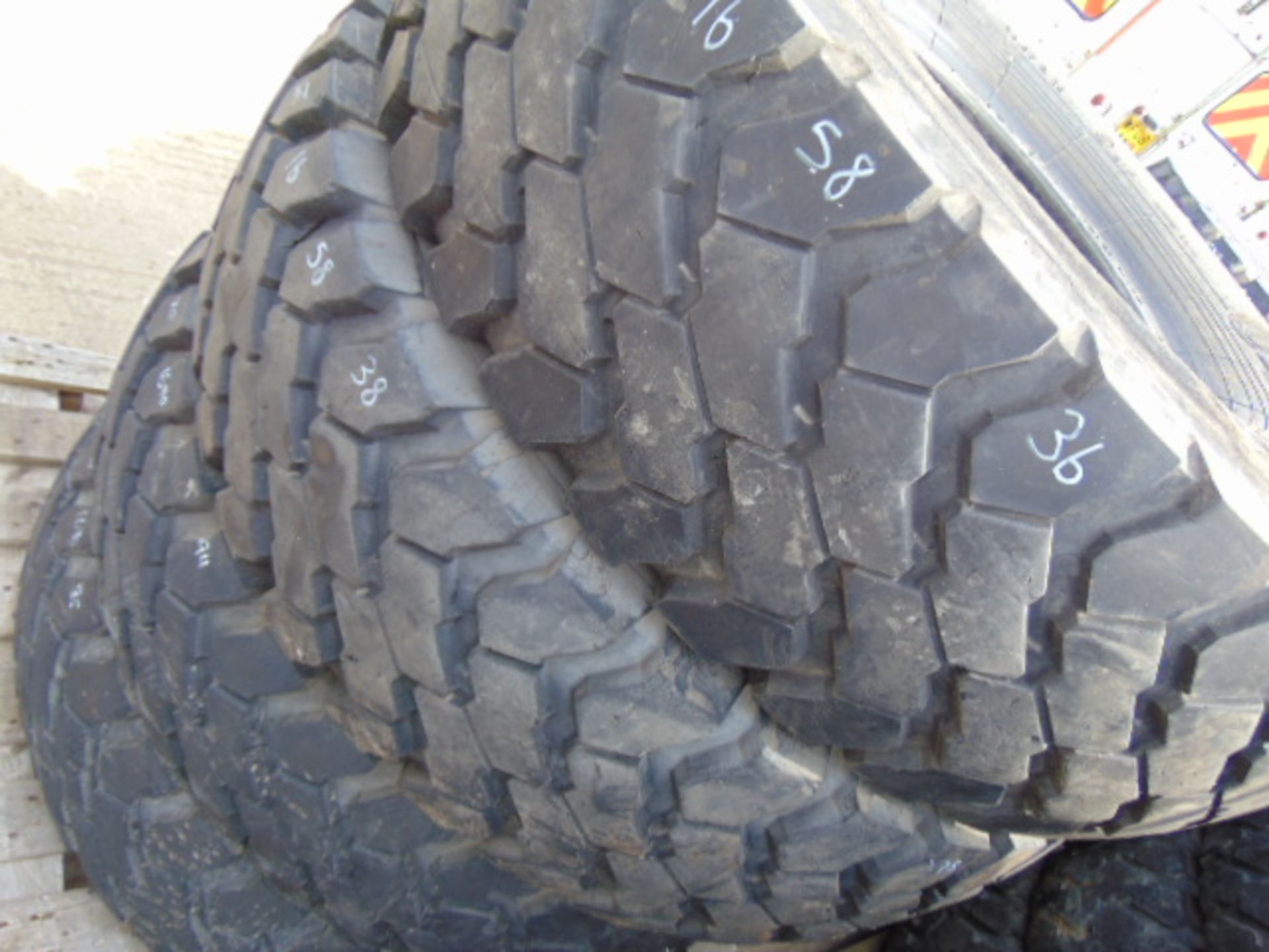 4 x Continental 14.00 R20 Tyres - Image 4 of 6
