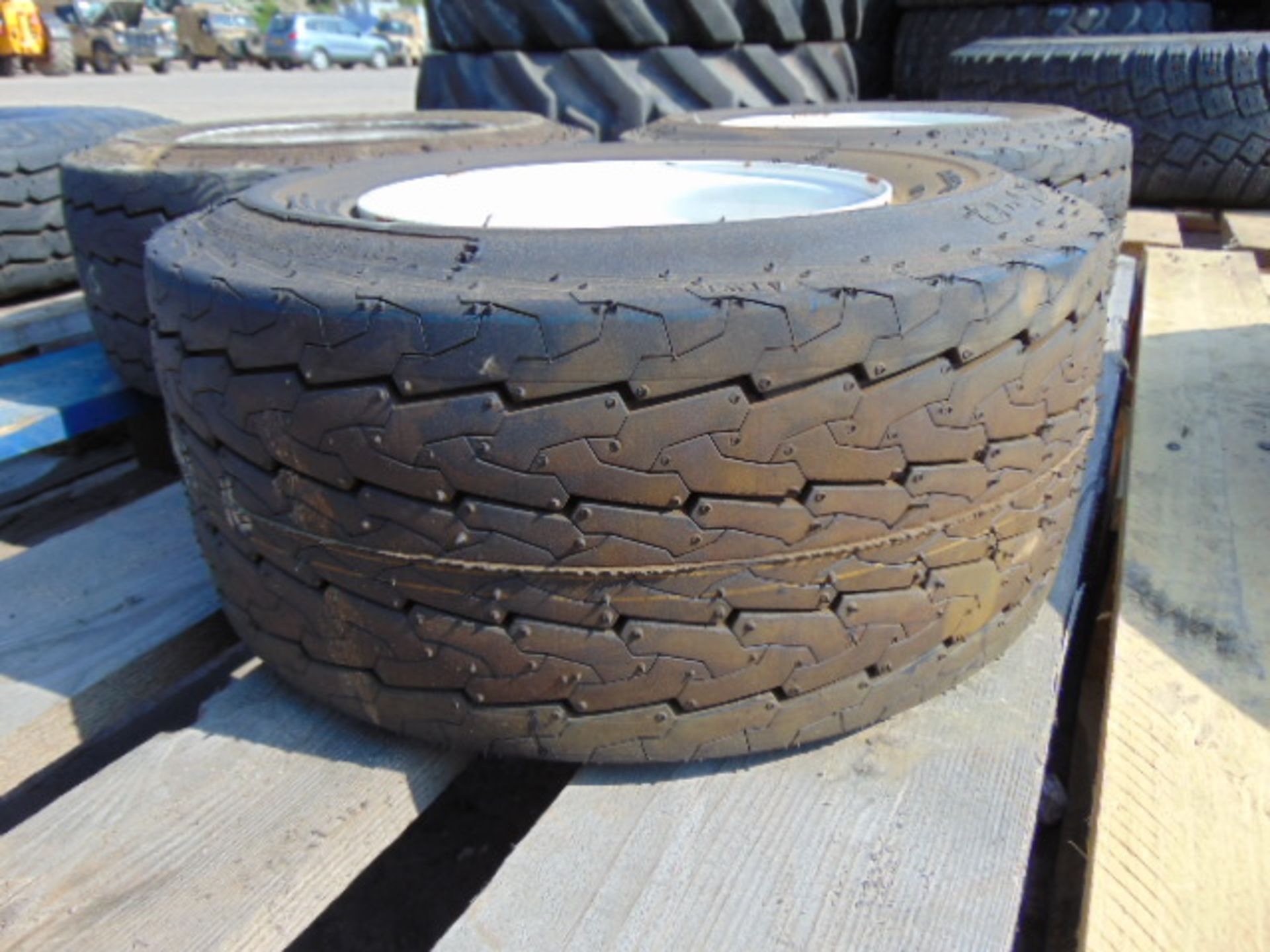 3 x Deli Tire 16.5x1.5-8 Tyres complete with 4 Stud Rims - Image 2 of 6