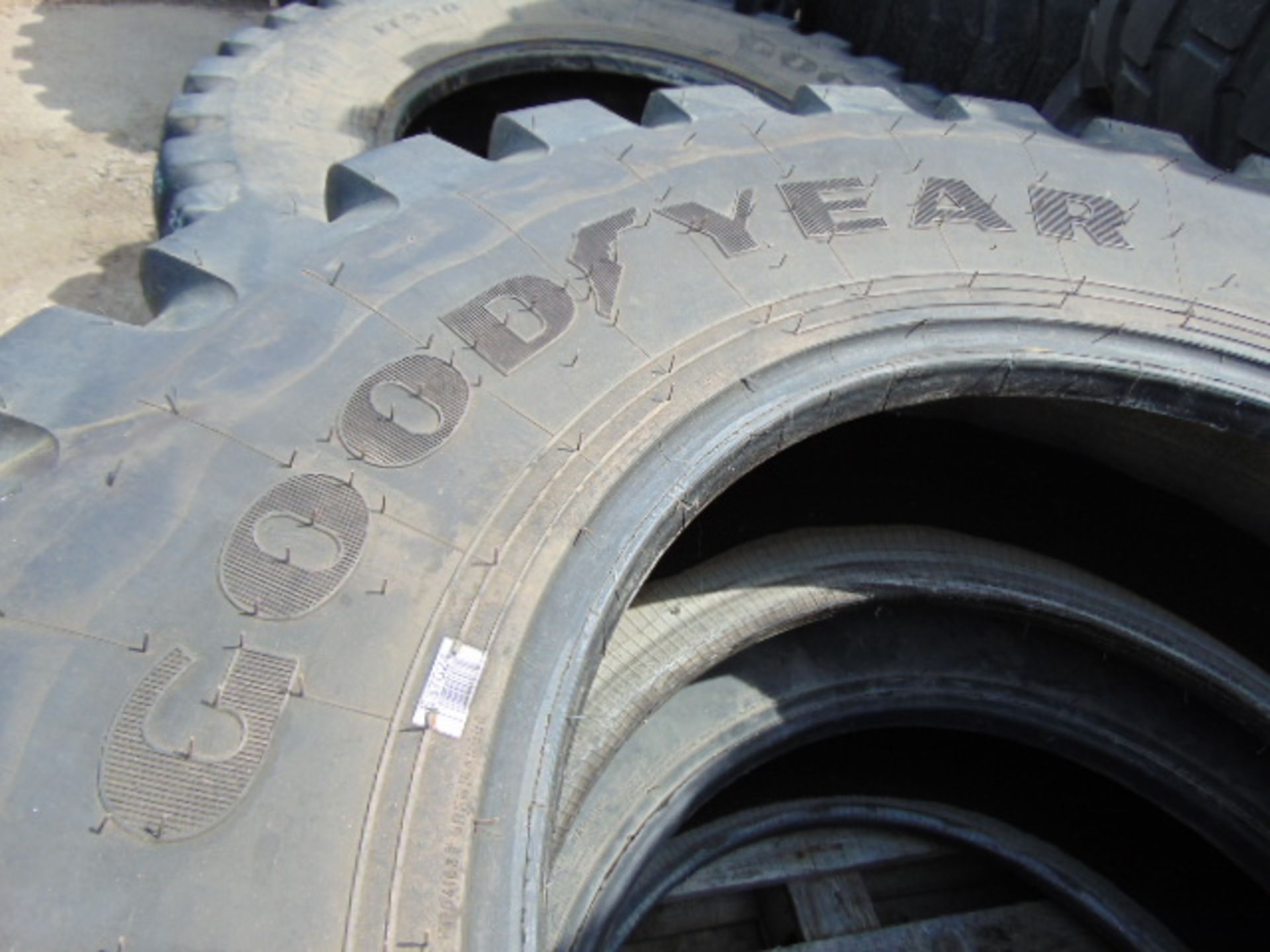 2 x Goodyear IT530 440/80 R28 IND Tyres - Image 4 of 6