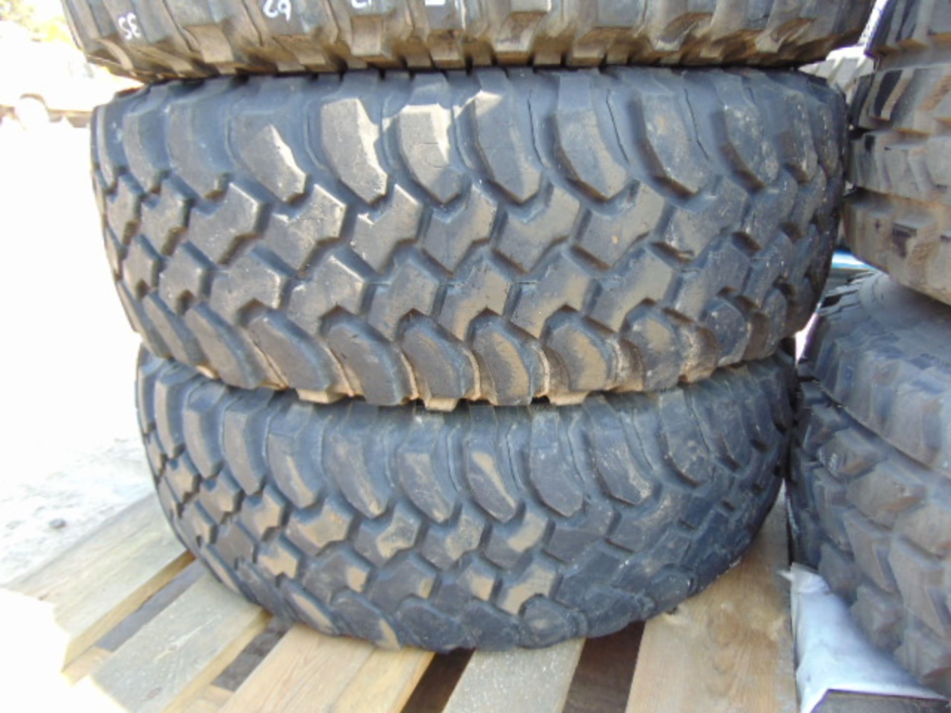 4 x BF Goodrich Mud Terrain LT 285/75 R16 Tyres - Image 3 of 7