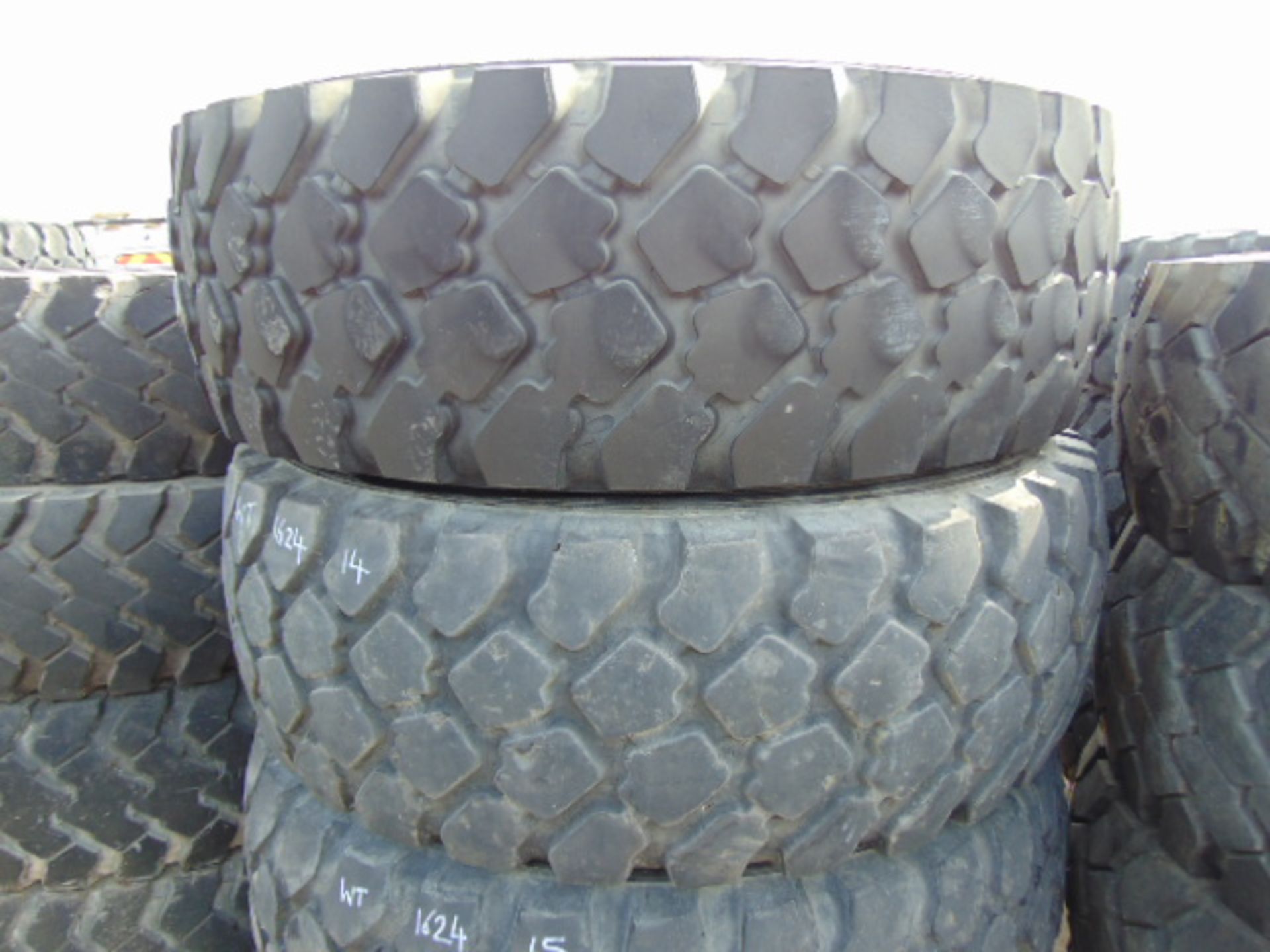 4 x Michelin XZL 395/85 R20 Tyres - Image 2 of 6