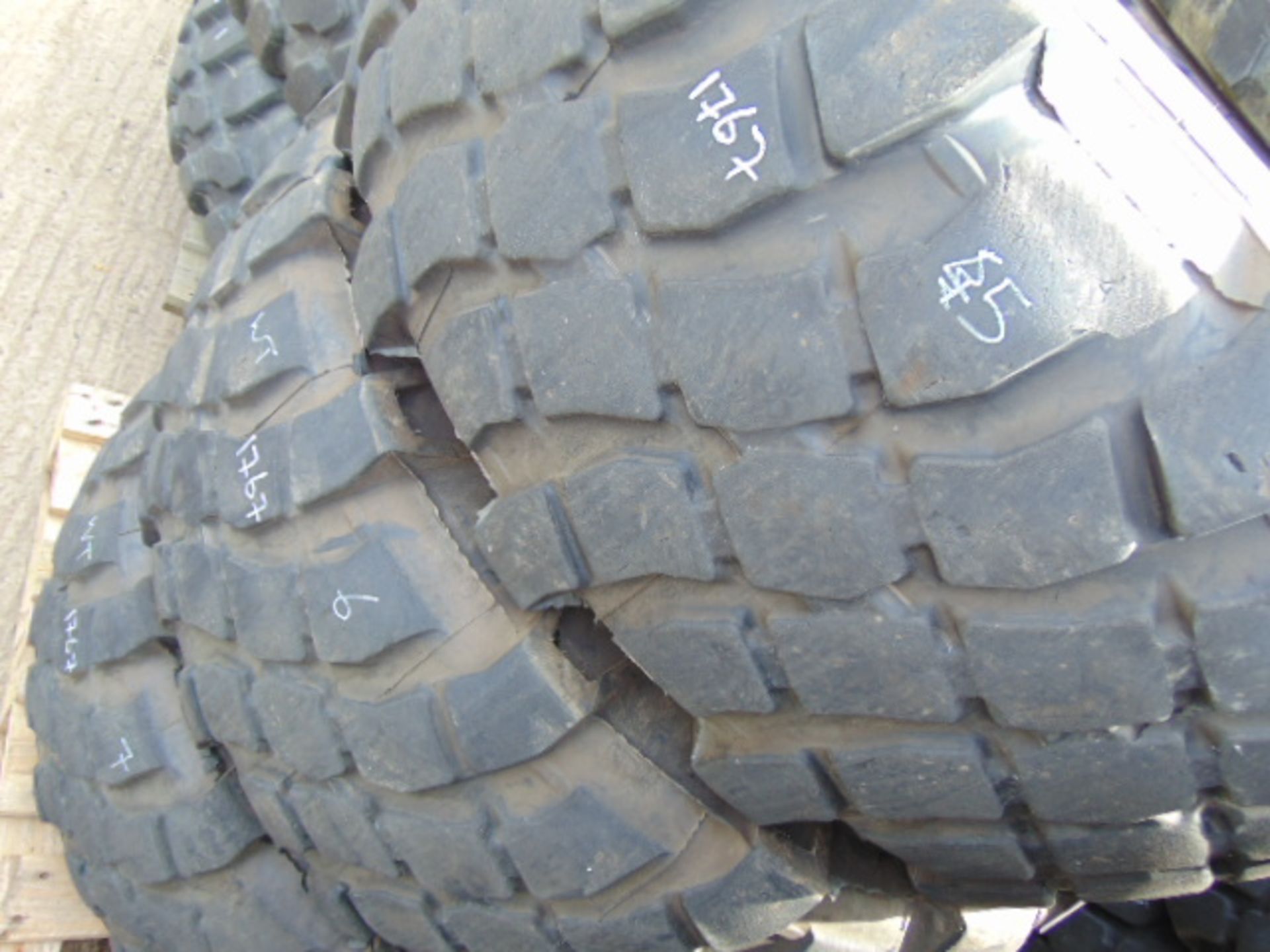 3 x Michelin XML 475/80 R20 Tyres - Image 4 of 6