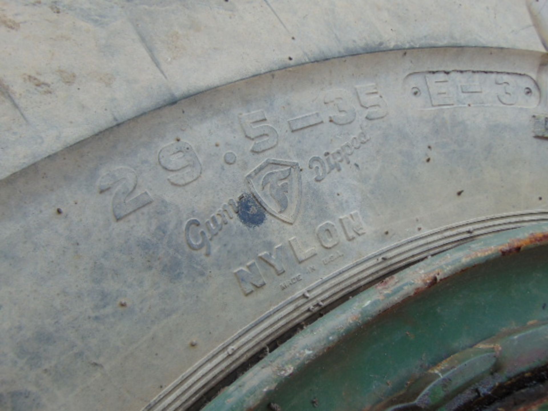 1 x Firestone 29.5-35 Tyre complete with rim - Image 4 of 5