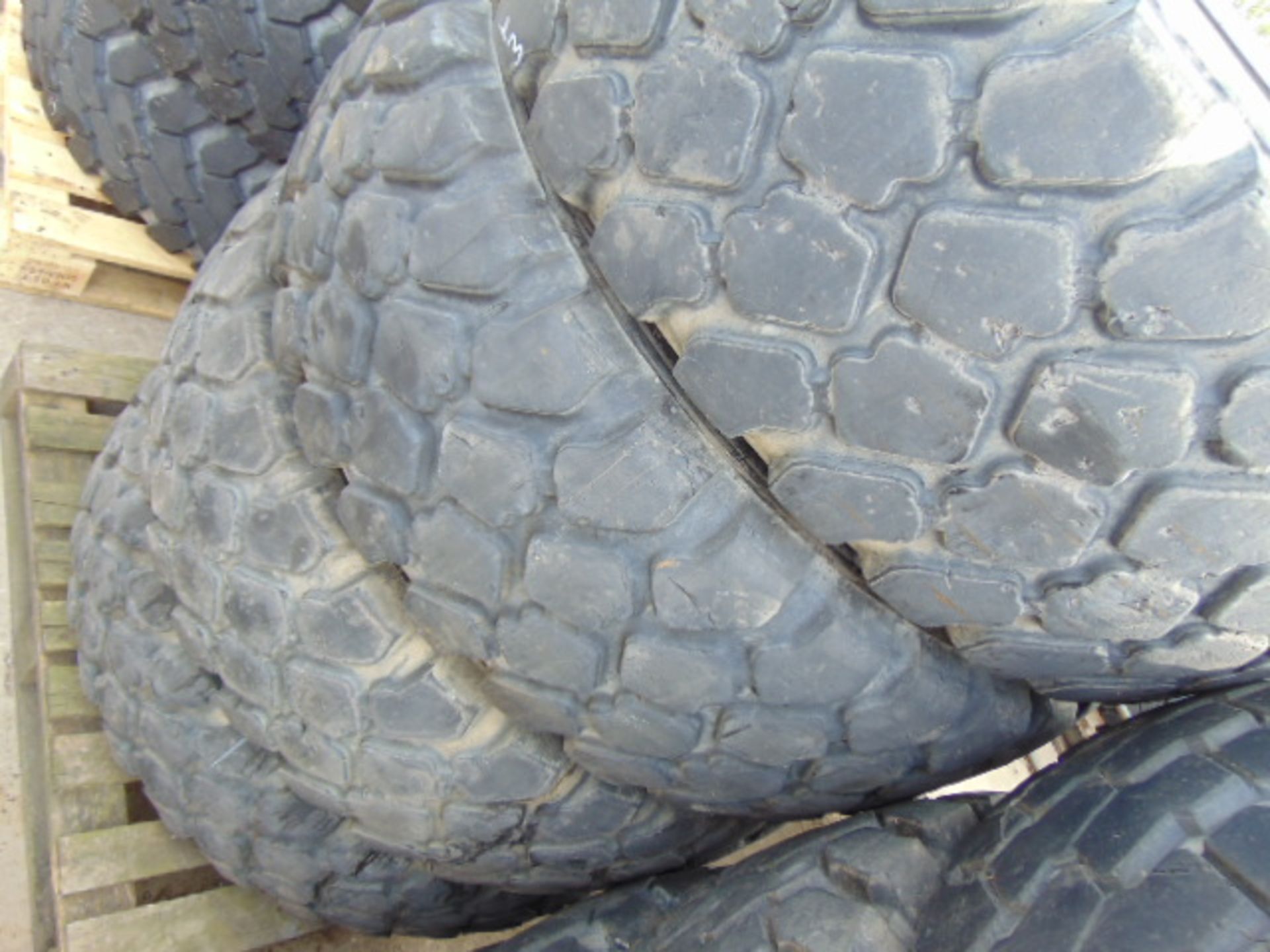 4 x Michelin XZL 395/85 R20 Tyres - Image 4 of 6