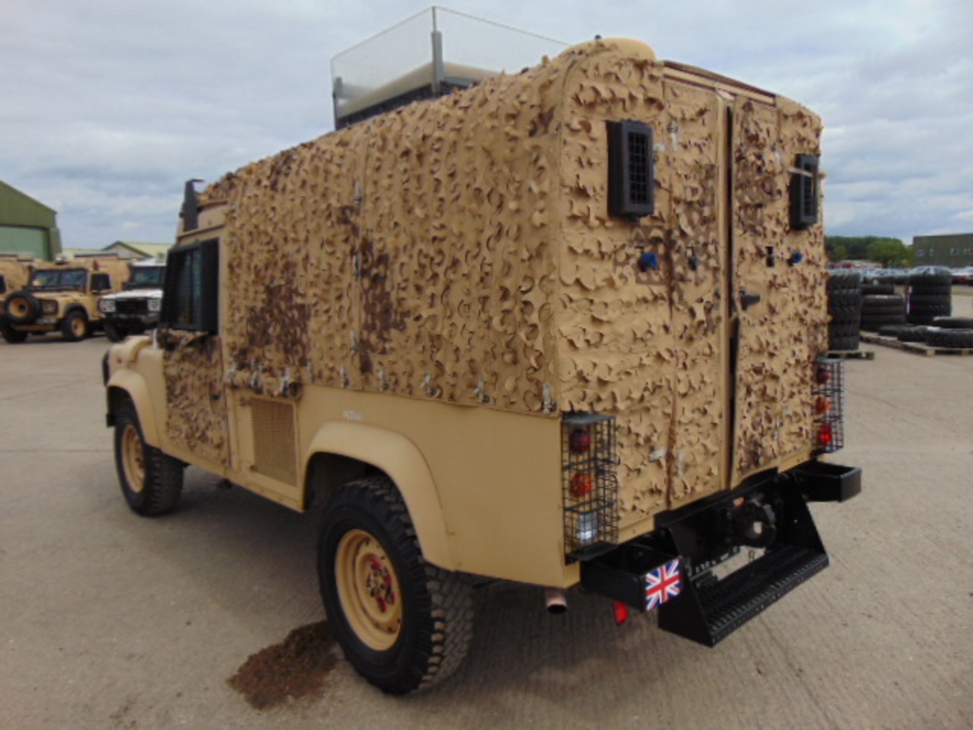 Land Rover 110 300TDi Snatch-2A - Image 6 of 19