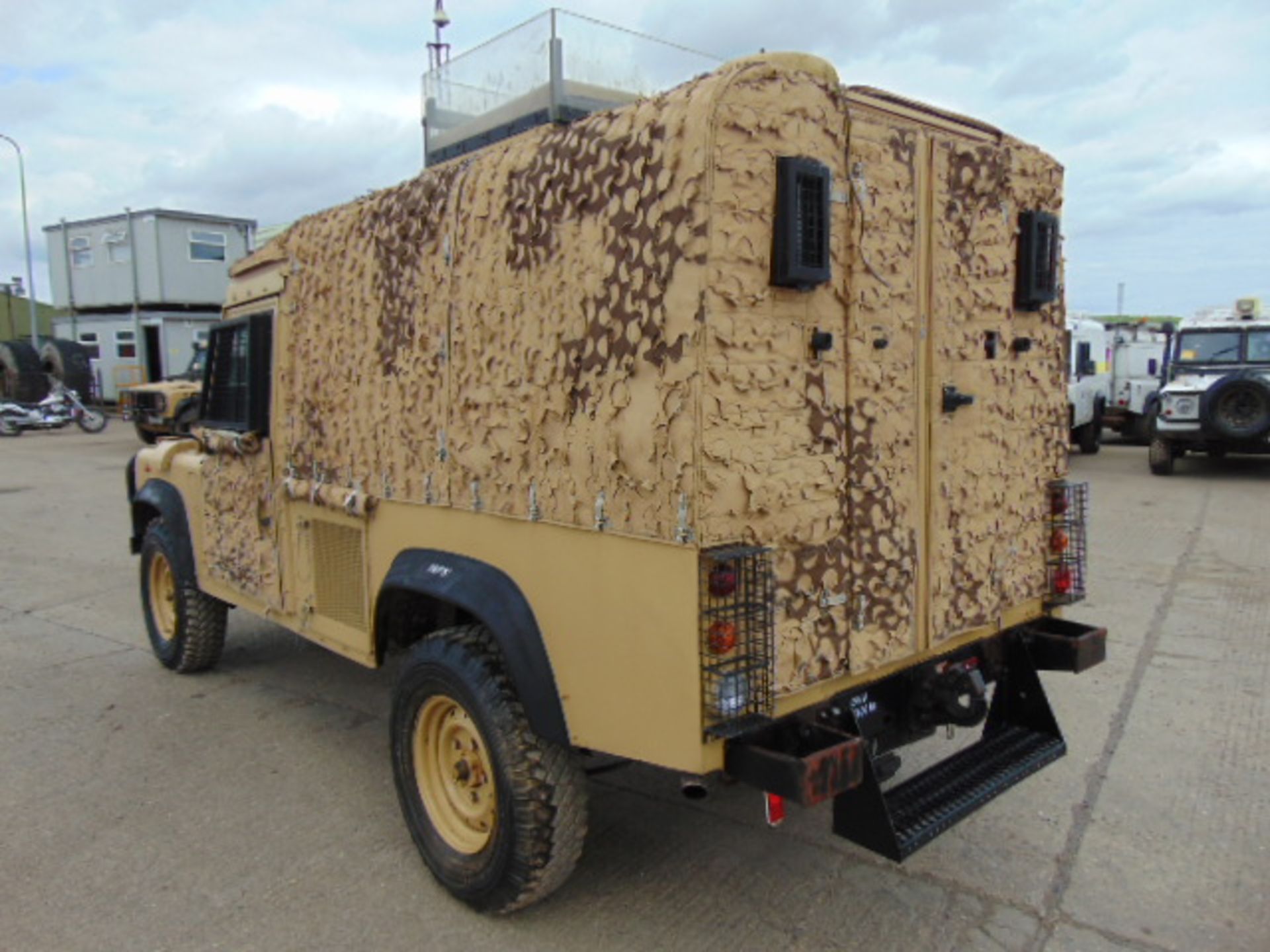 Land Rover 110 300TDi Snatch-2A - Image 8 of 22