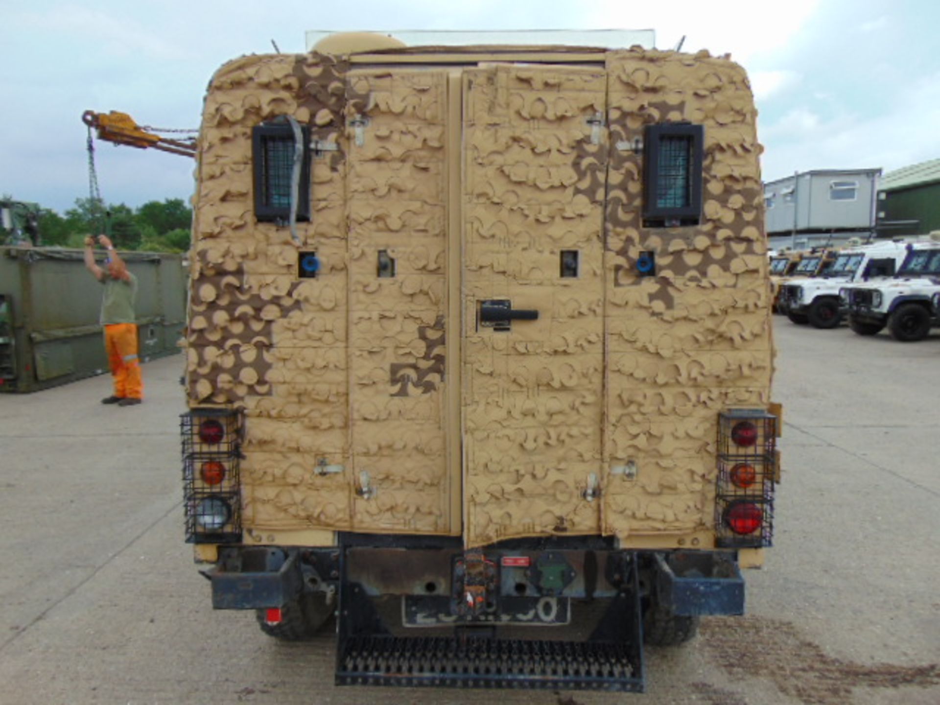 Land Rover 110 300TDi Snatch-2A - Image 8 of 23