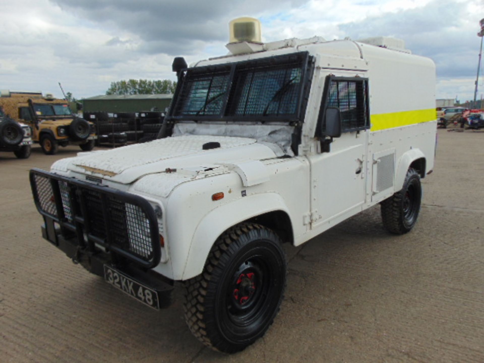 Land Rover 110 300TDi Snatch-2A - Bild 3 aus 22