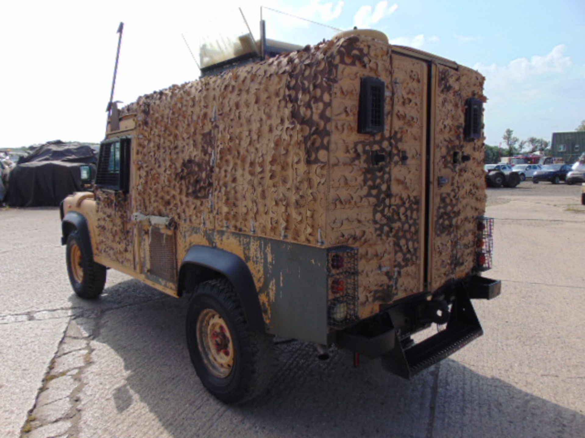 Land Rover 110 300TDi Snatch-2A - Image 8 of 23