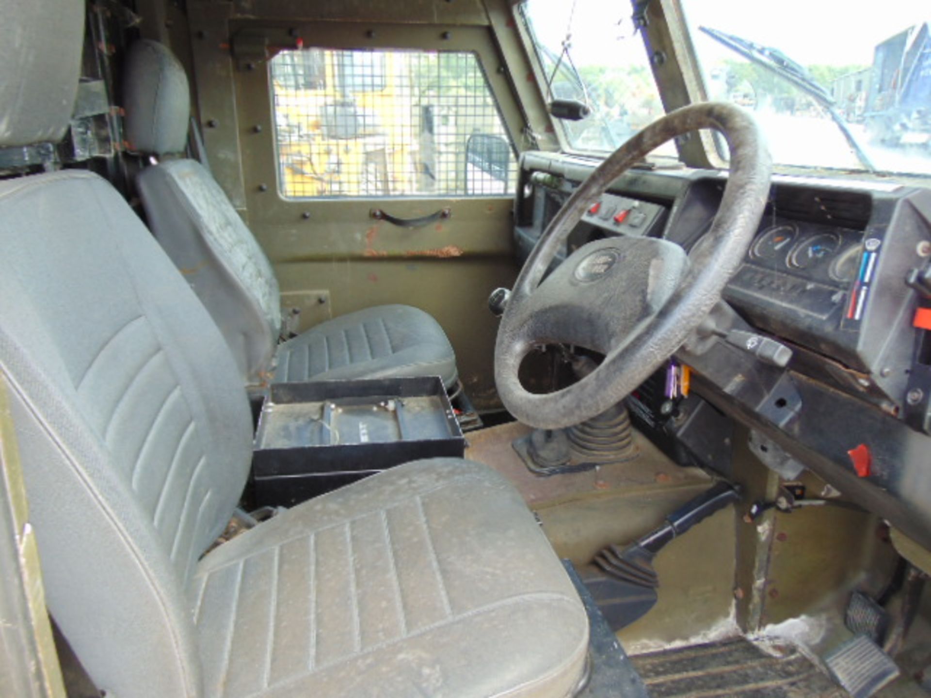 Land Rover 110 300TDi Snatch-2A - Image 12 of 22