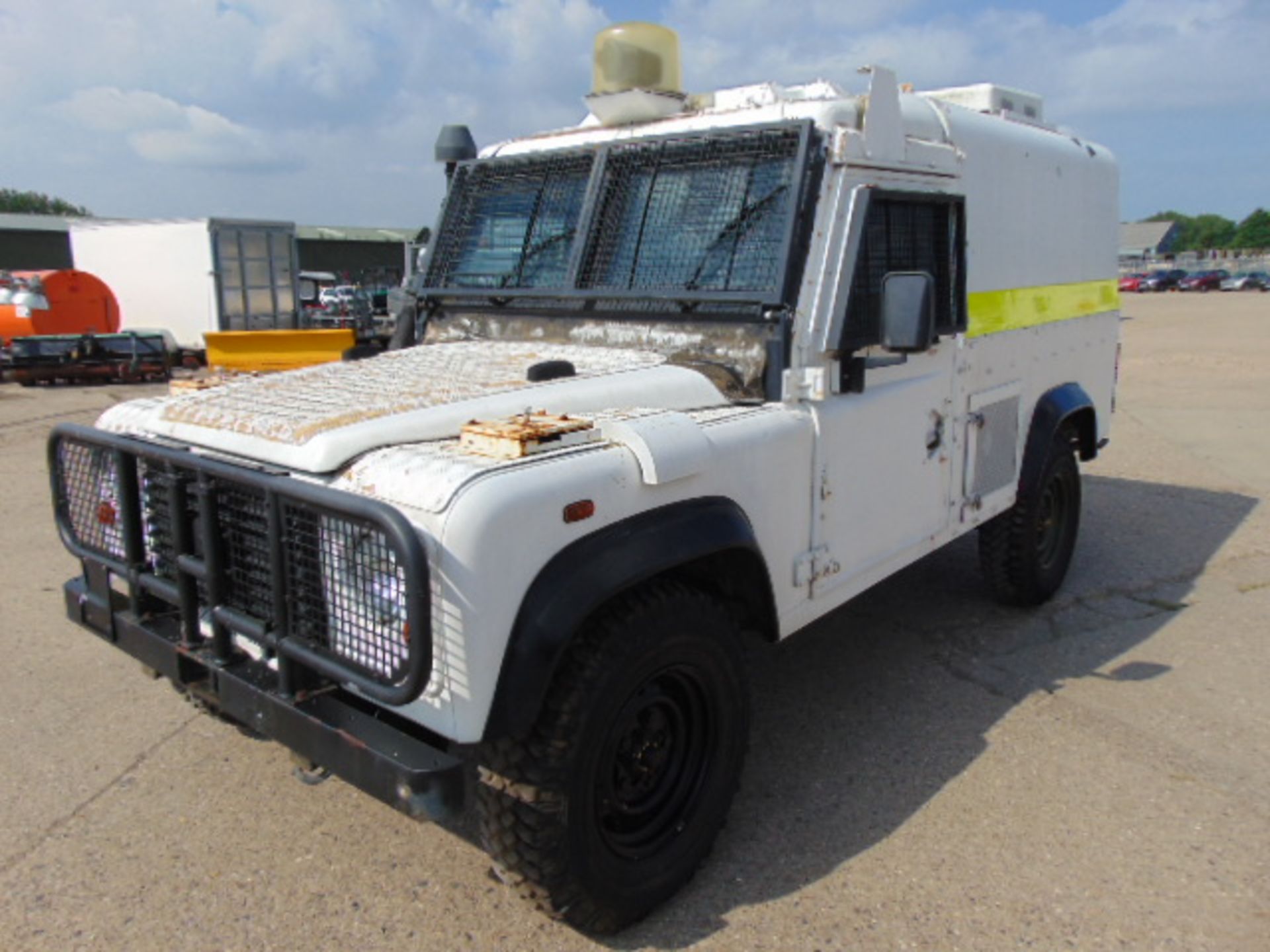 Land Rover 110 300TDi Snatch-2A - Image 3 of 20