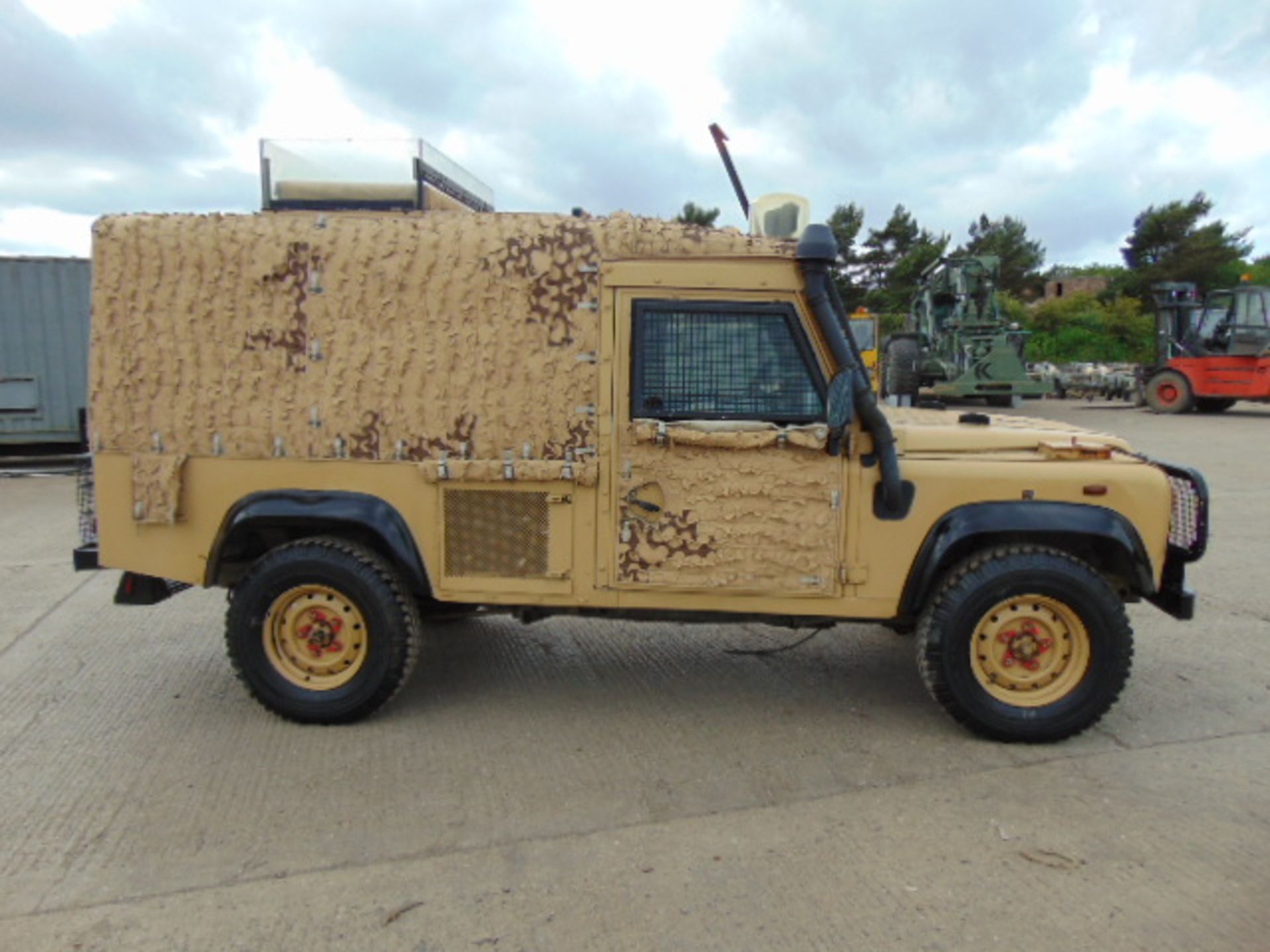 Land Rover 110 300TDi Snatch-2A - Image 5 of 22