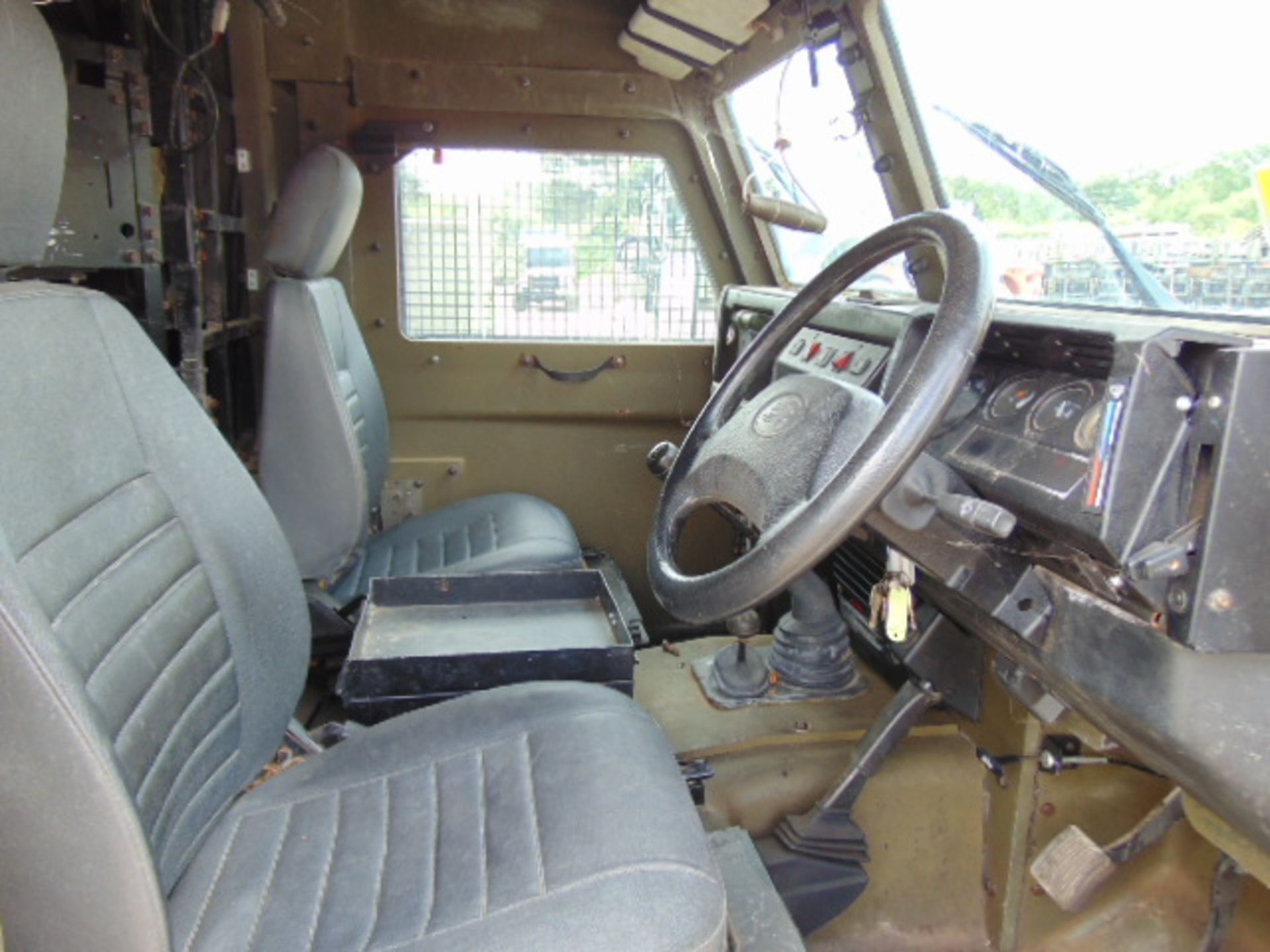 Land Rover 110 300TDi Snatch-2A - Image 14 of 22