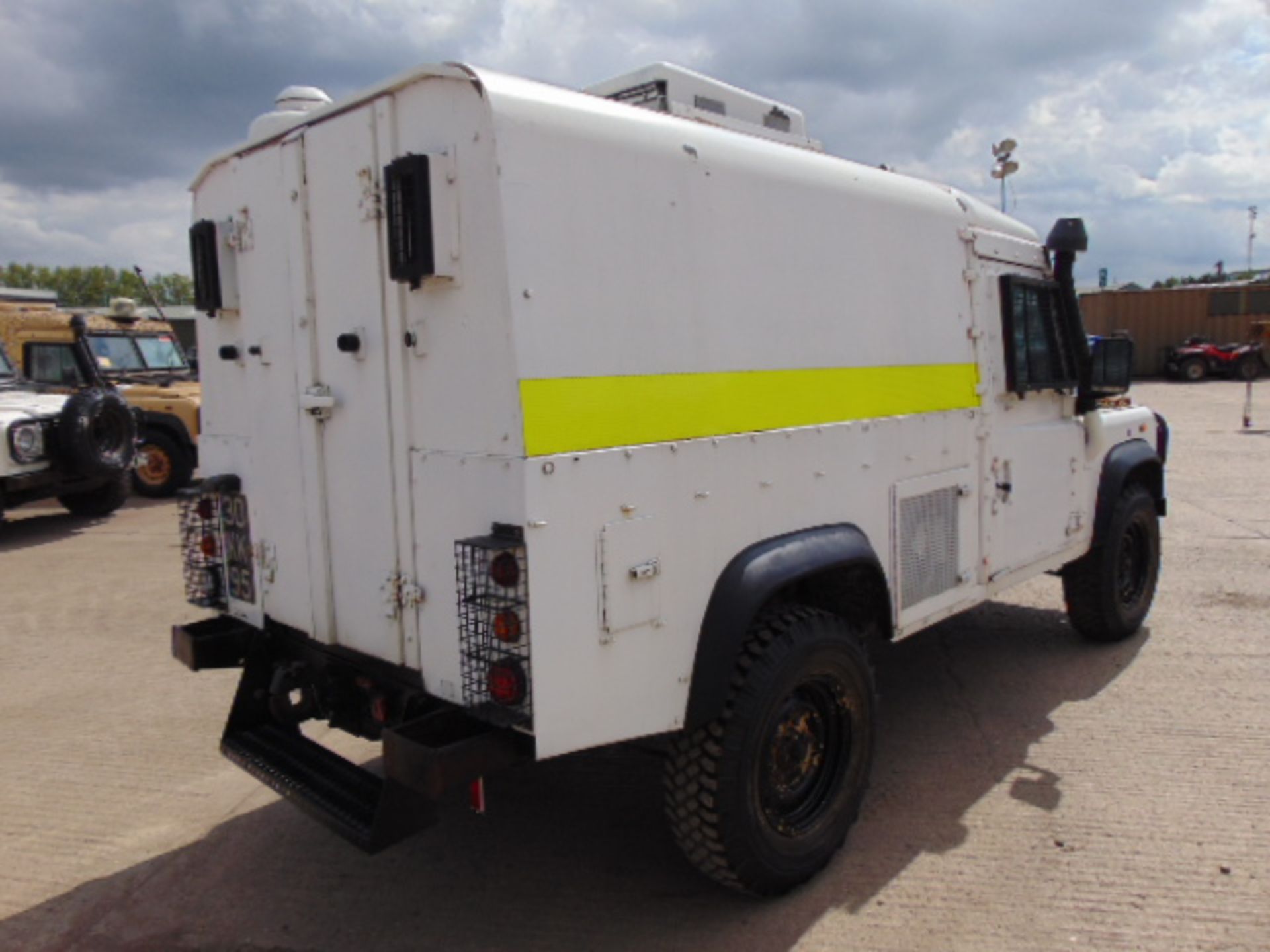 Land Rover 110 300TDi Snatch-2A - Image 6 of 20