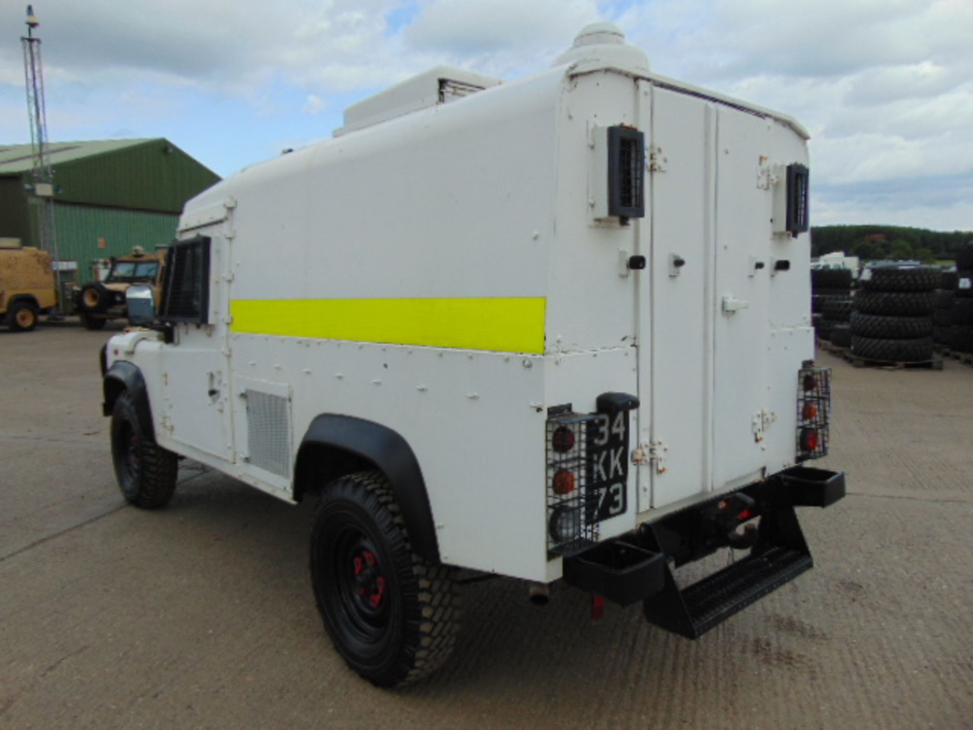 Land Rover 110 300TDi Snatch-2A - Image 8 of 22