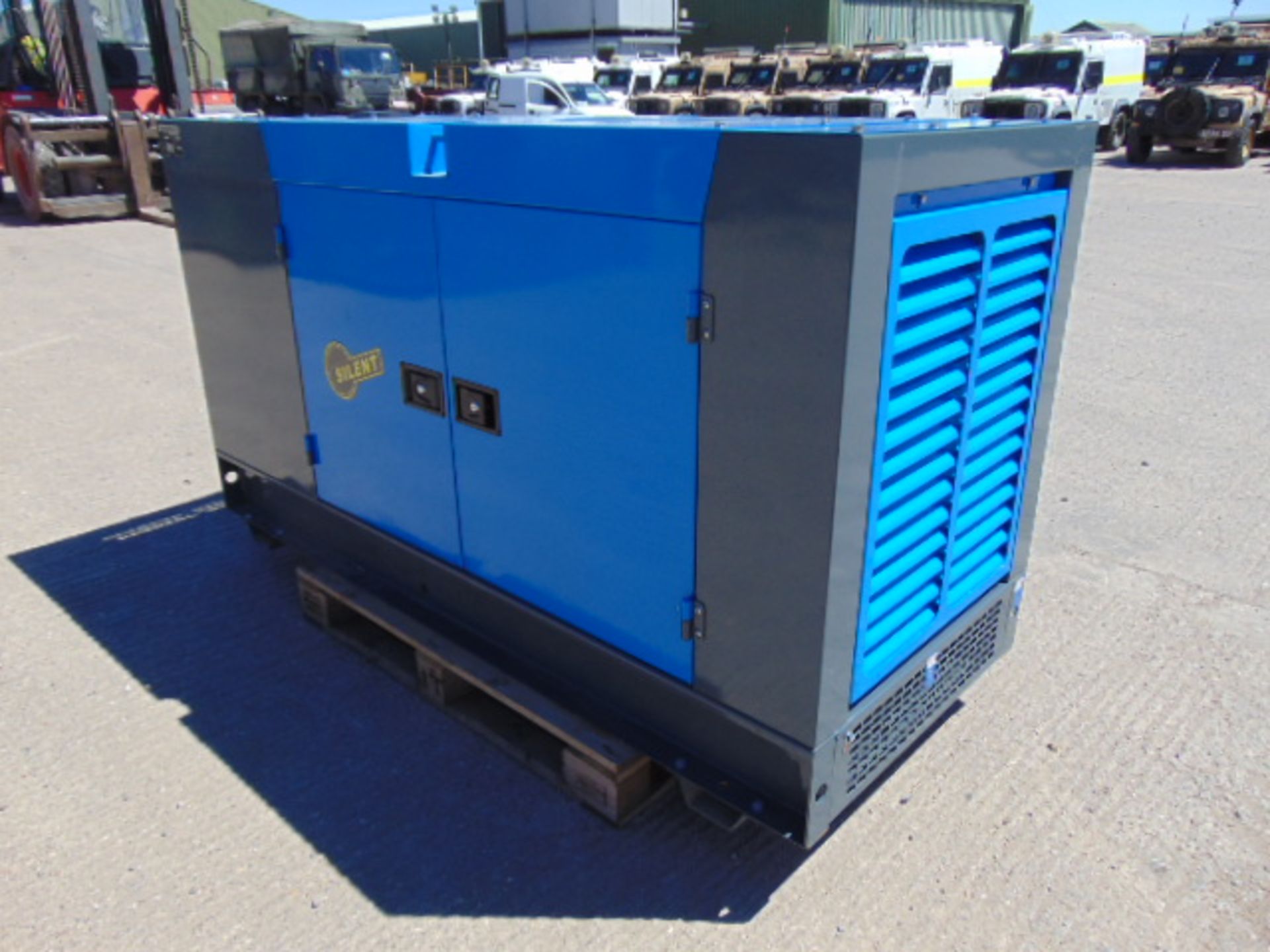 UNISSUED WITH TEST HOURS ONLY 70 KVA 3 Phase Silent Diesel Generator Set - Image 6 of 19