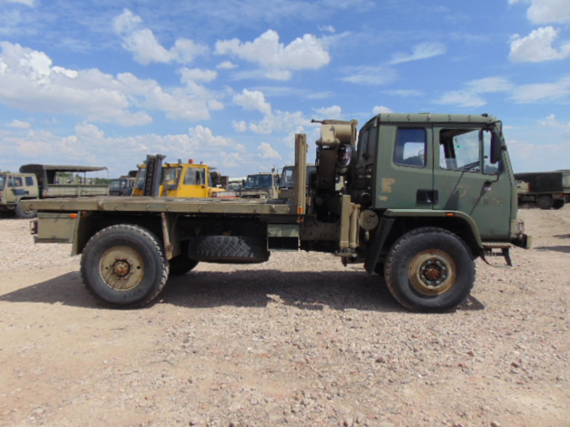 Leyland DAF 4X4 Truck complete with Atlas Crane - Image 5 of 19