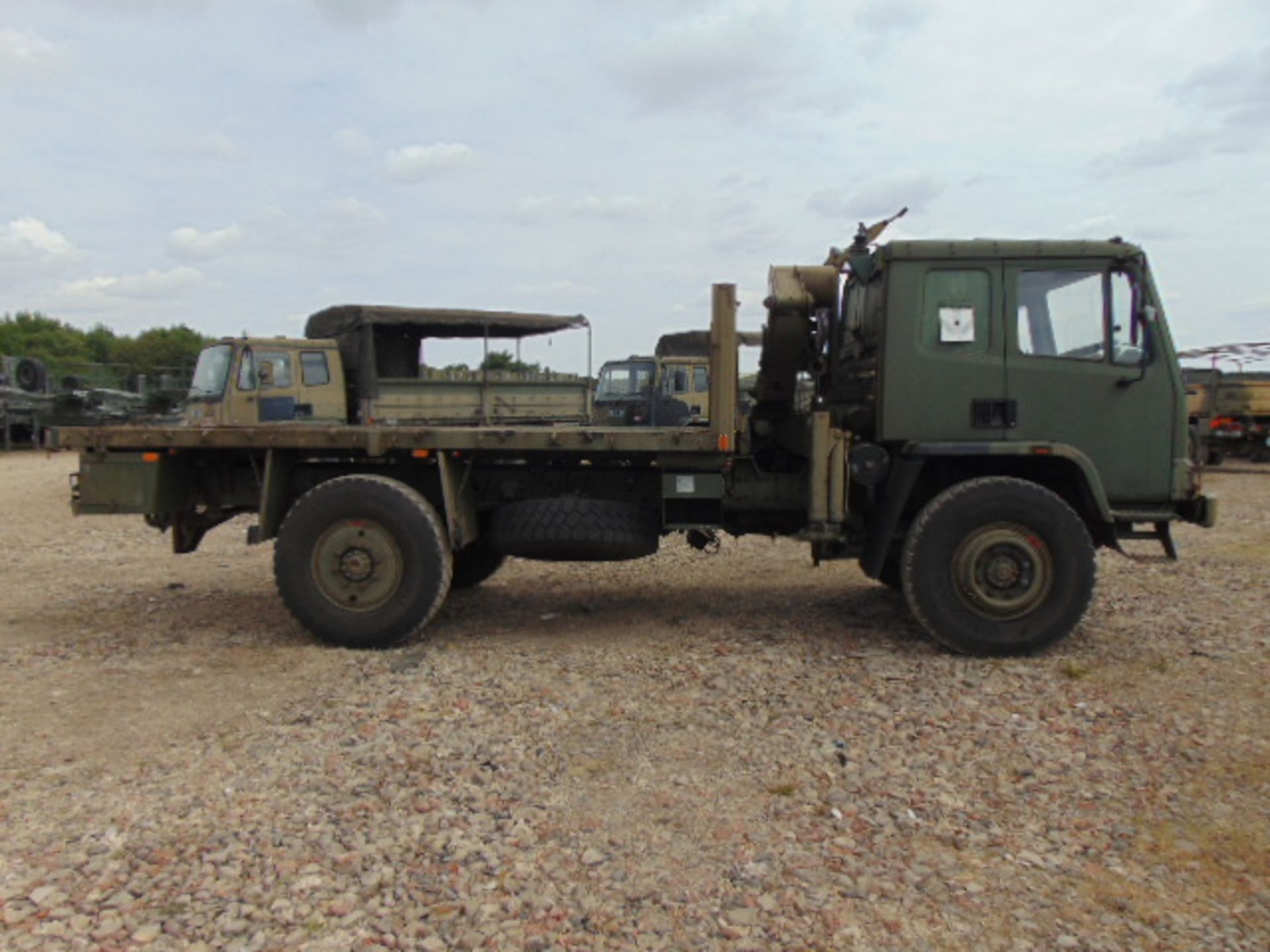 Leyland DAF 4X4 Truck complete with Atlas Crane - Image 5 of 21