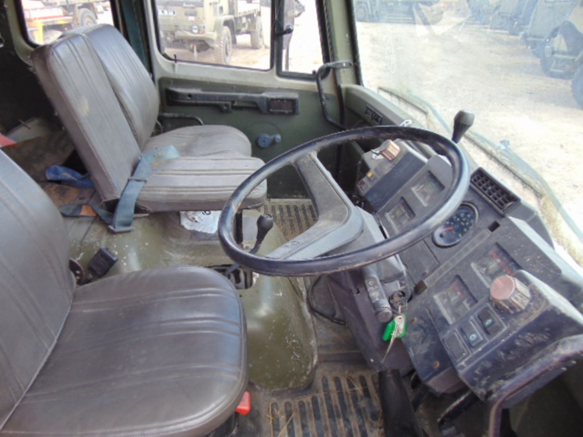 Leyland DAF 4X4 Truck complete with Atlas Crane - Image 18 of 19