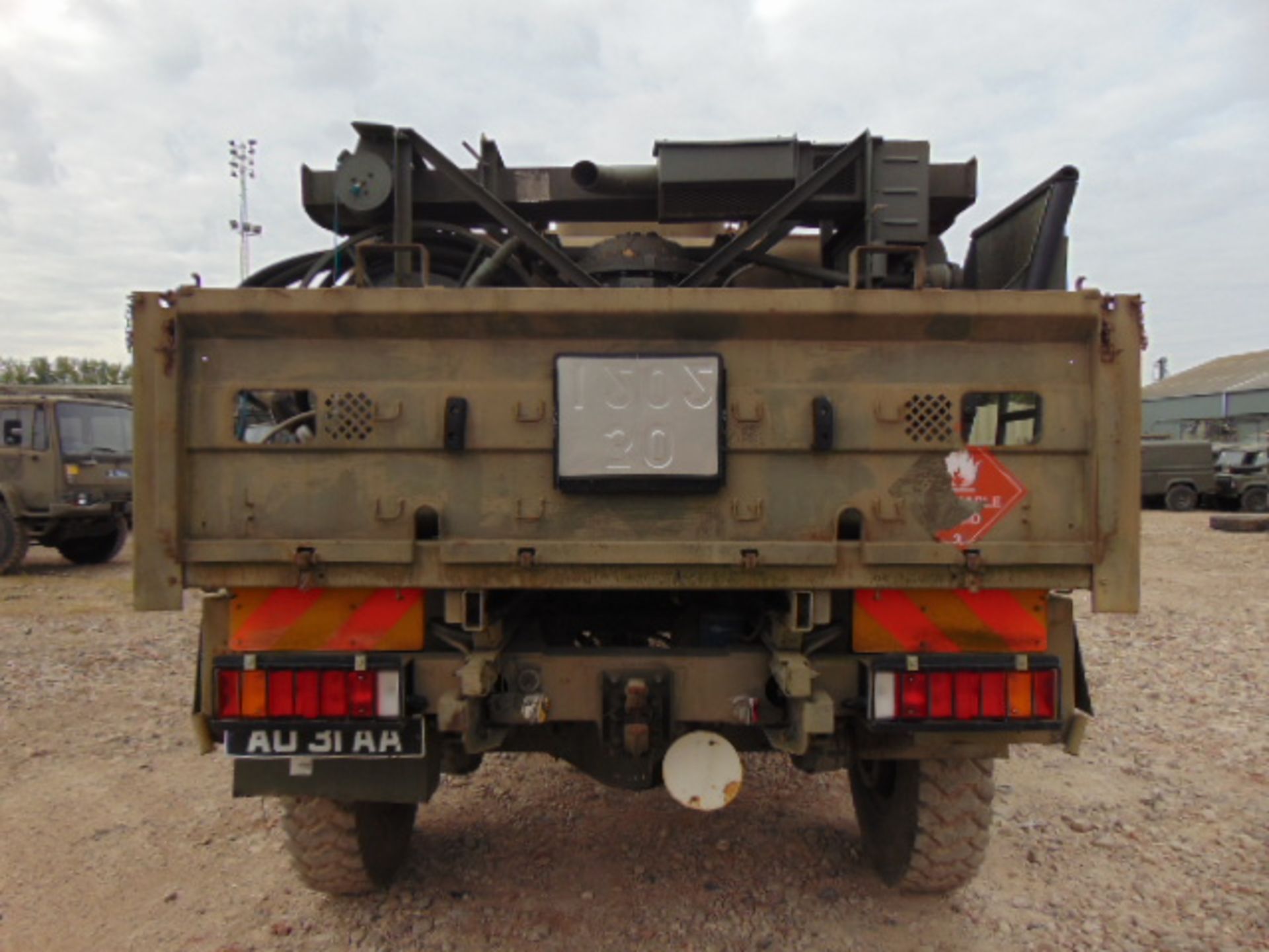 Leyland Daf 45/150 4 x 4 Refueling Truck C/W UBRE Bulk Fuel Dispensing System - Image 7 of 18