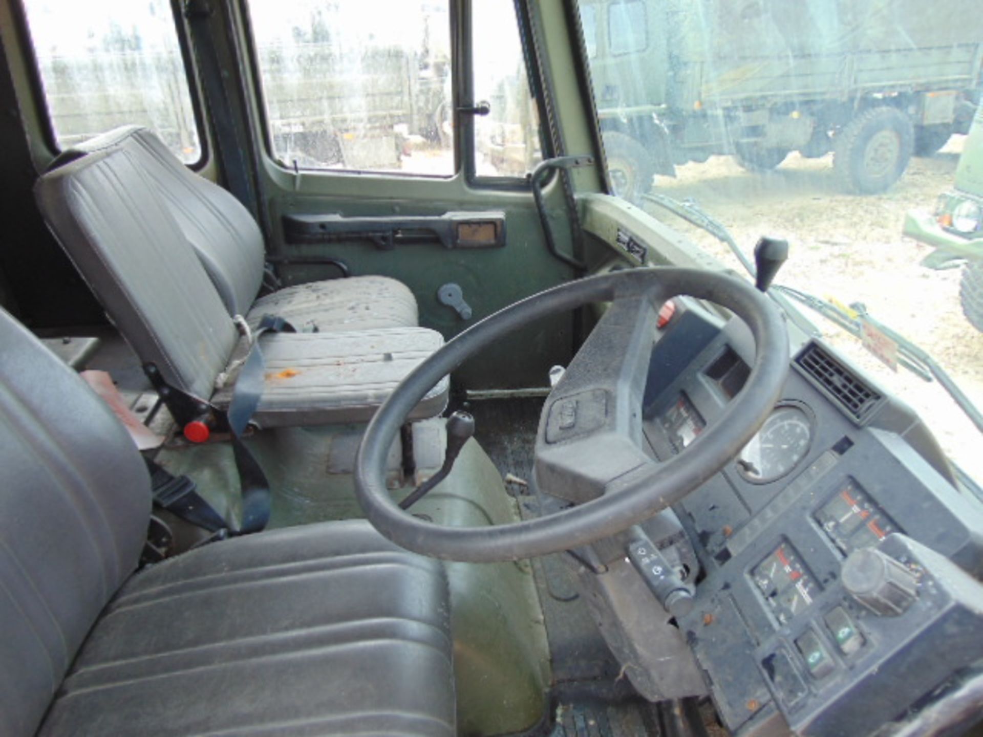 Leyland DAF 4X4 Truck complete with Atlas Crane - Image 19 of 20