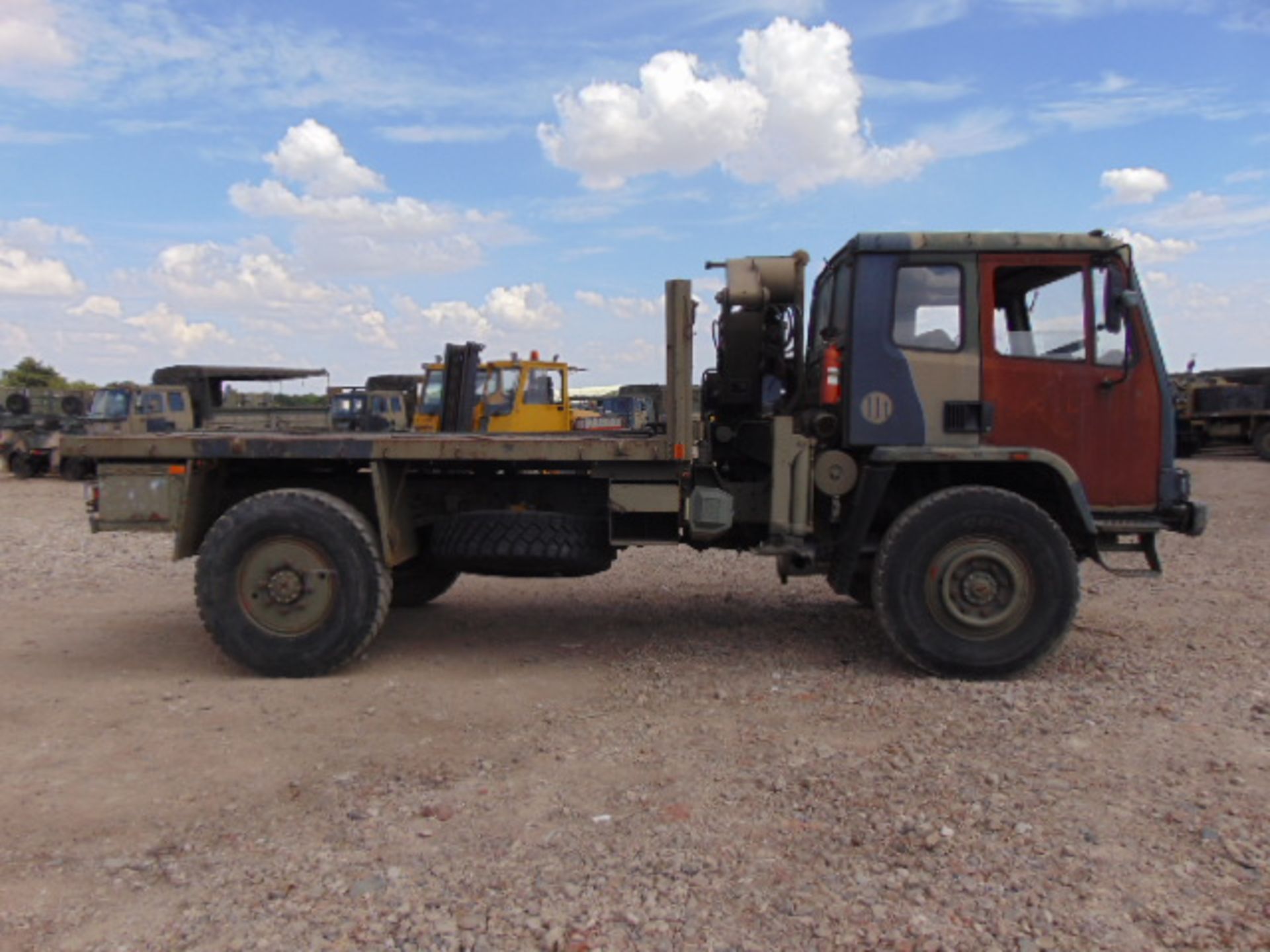 Leyland DAF 4X4 Truck complete with Atlas Crane - Image 5 of 19