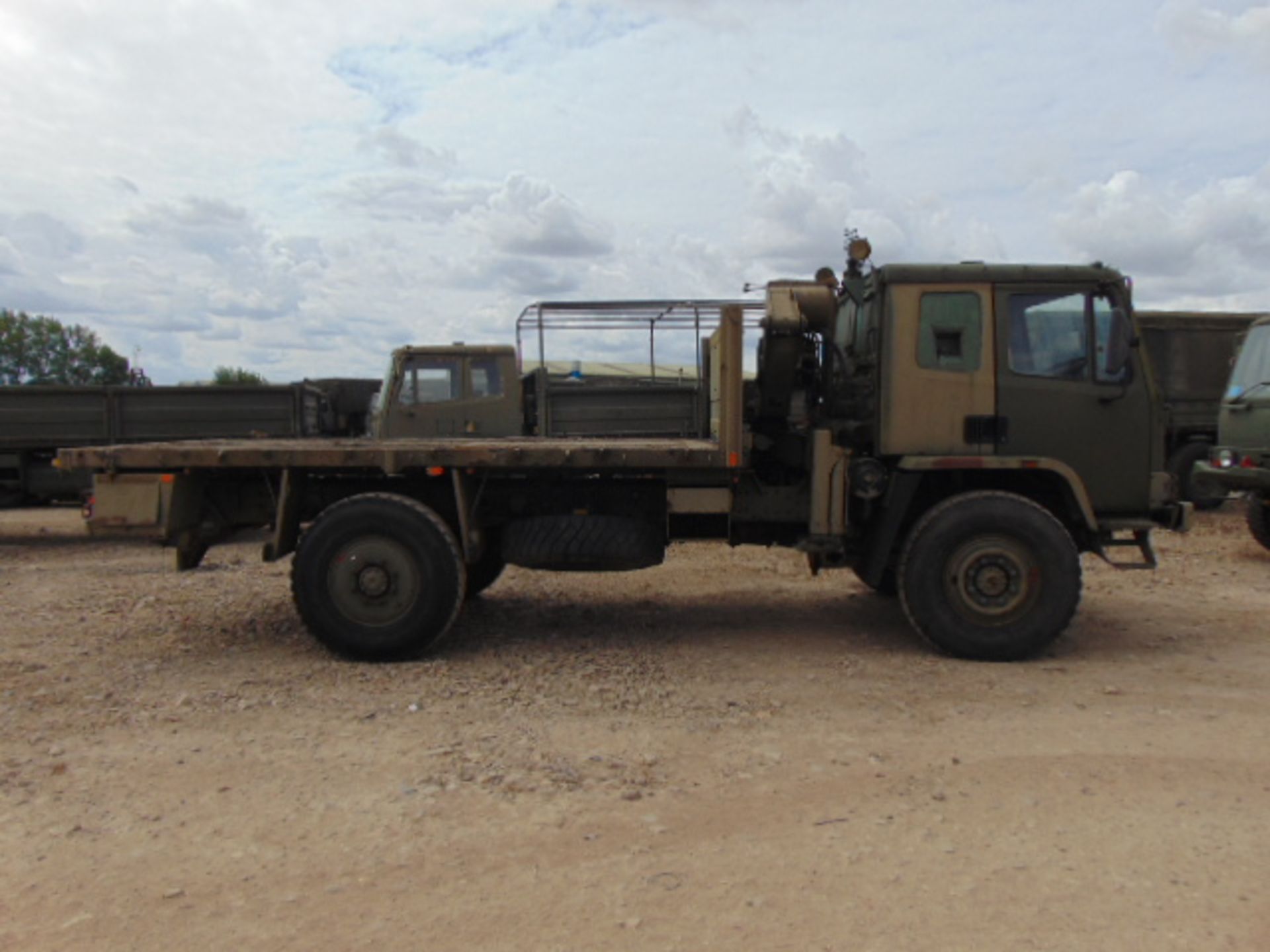 Leyland DAF 4X4 Truck complete with Atlas Crane - Image 5 of 20