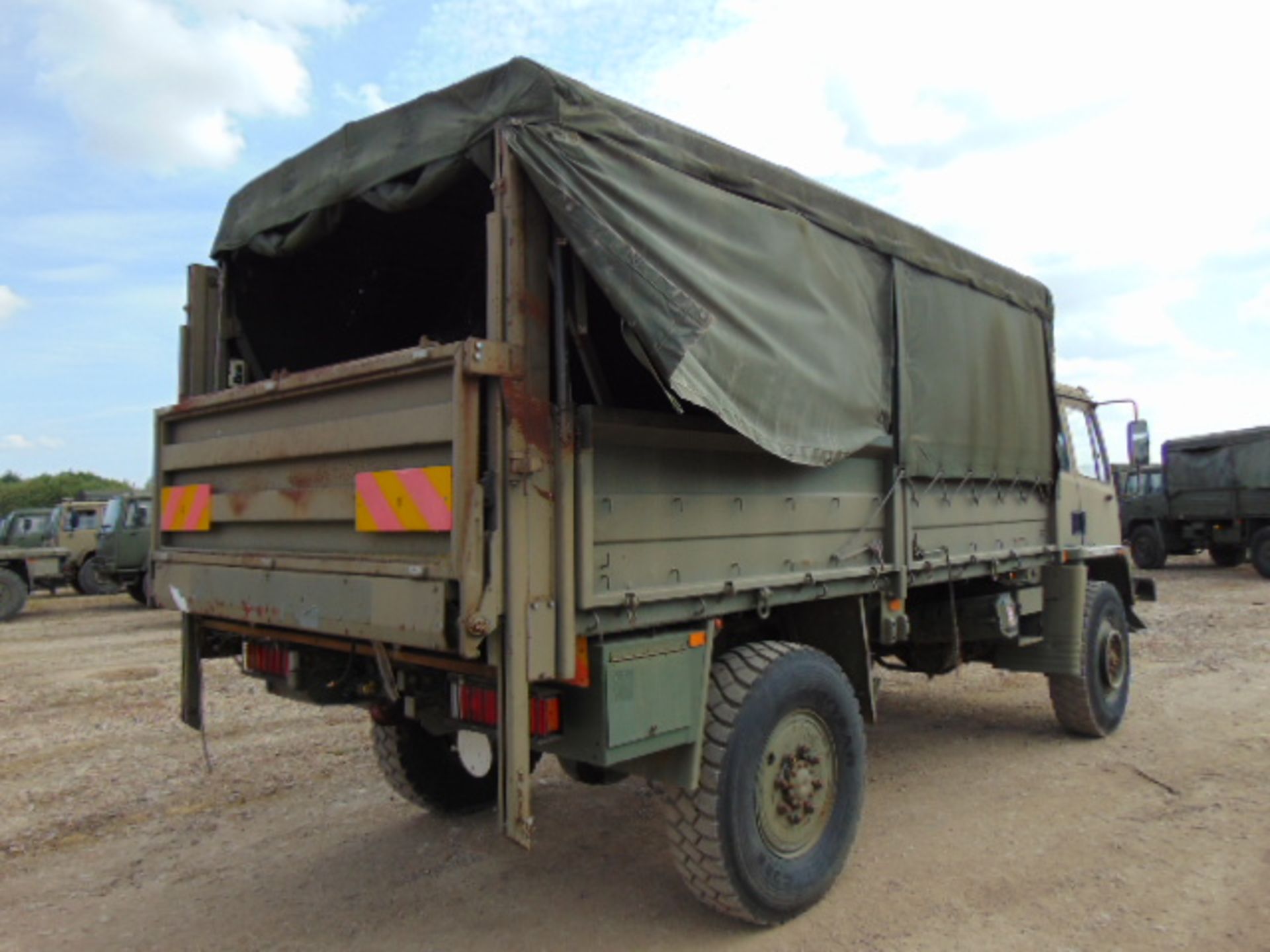 Left Hand Drive Leyland Daf 45/150 4 x 4 with Ratcliff 1000Kg Tail Lift - Image 6 of 15