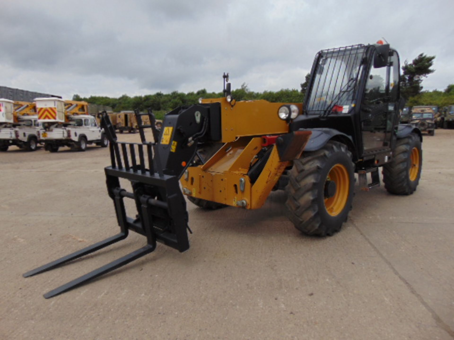 2014 Caterpillar TH414C 3.6 ton Telehandler - Bild 9 aus 26