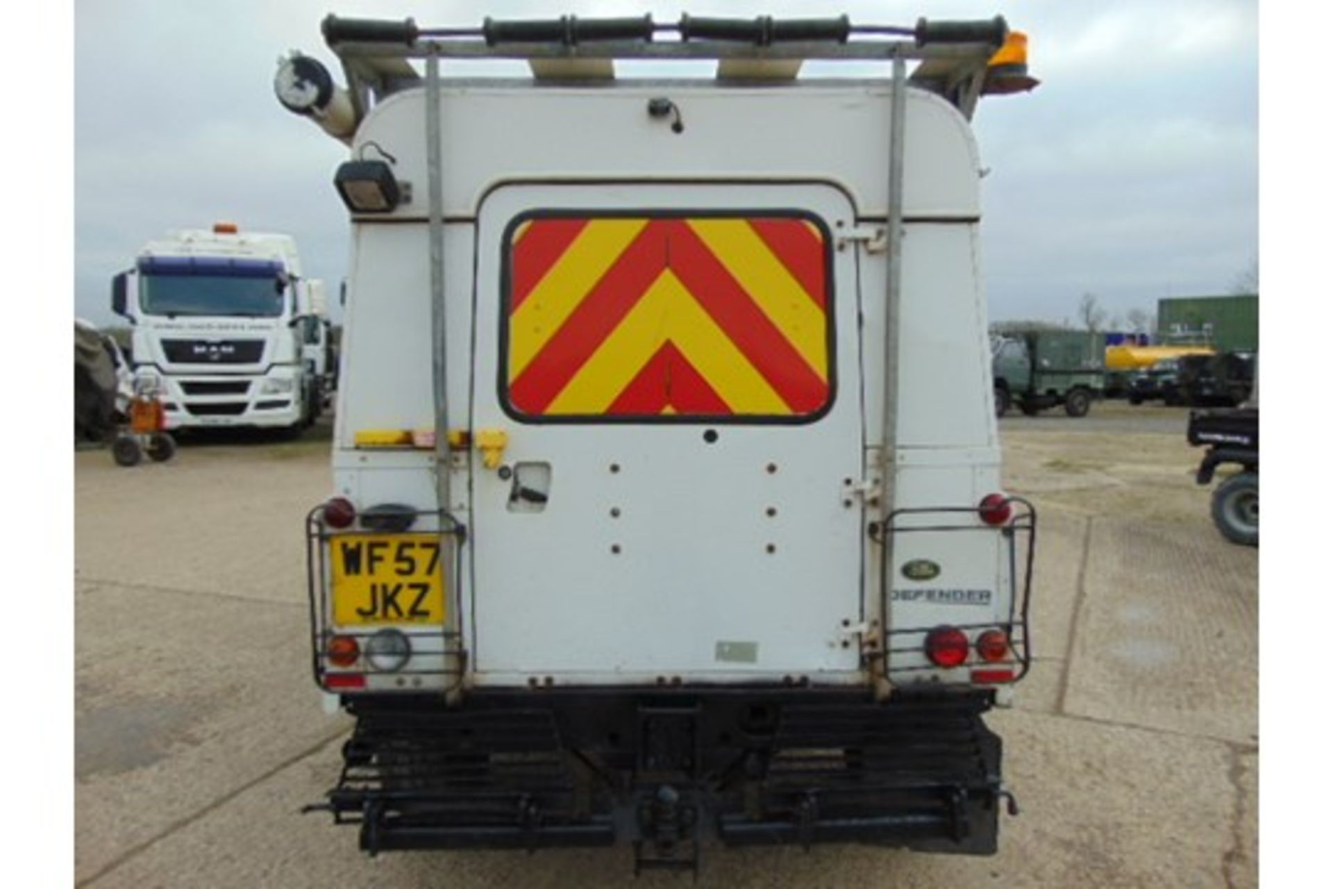 Land Rover Defender 110 Puma Hardtop 4x4 Special Utility (Mobile Workshop) complete with Winch - Image 7 of 22
