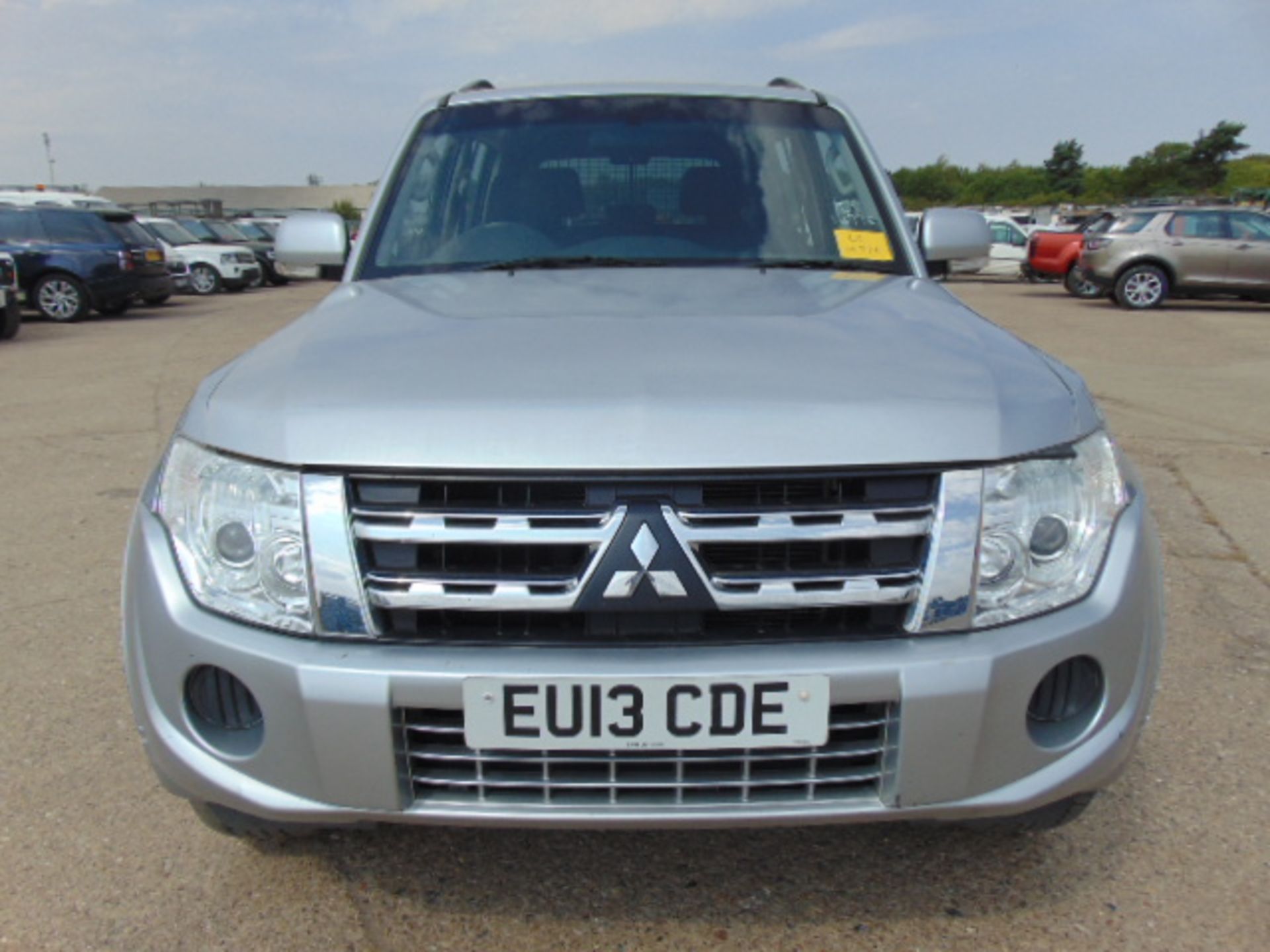 Mitsubishi Shogun GLX Equippe 3.2 DI-D 4x4 - Image 2 of 19