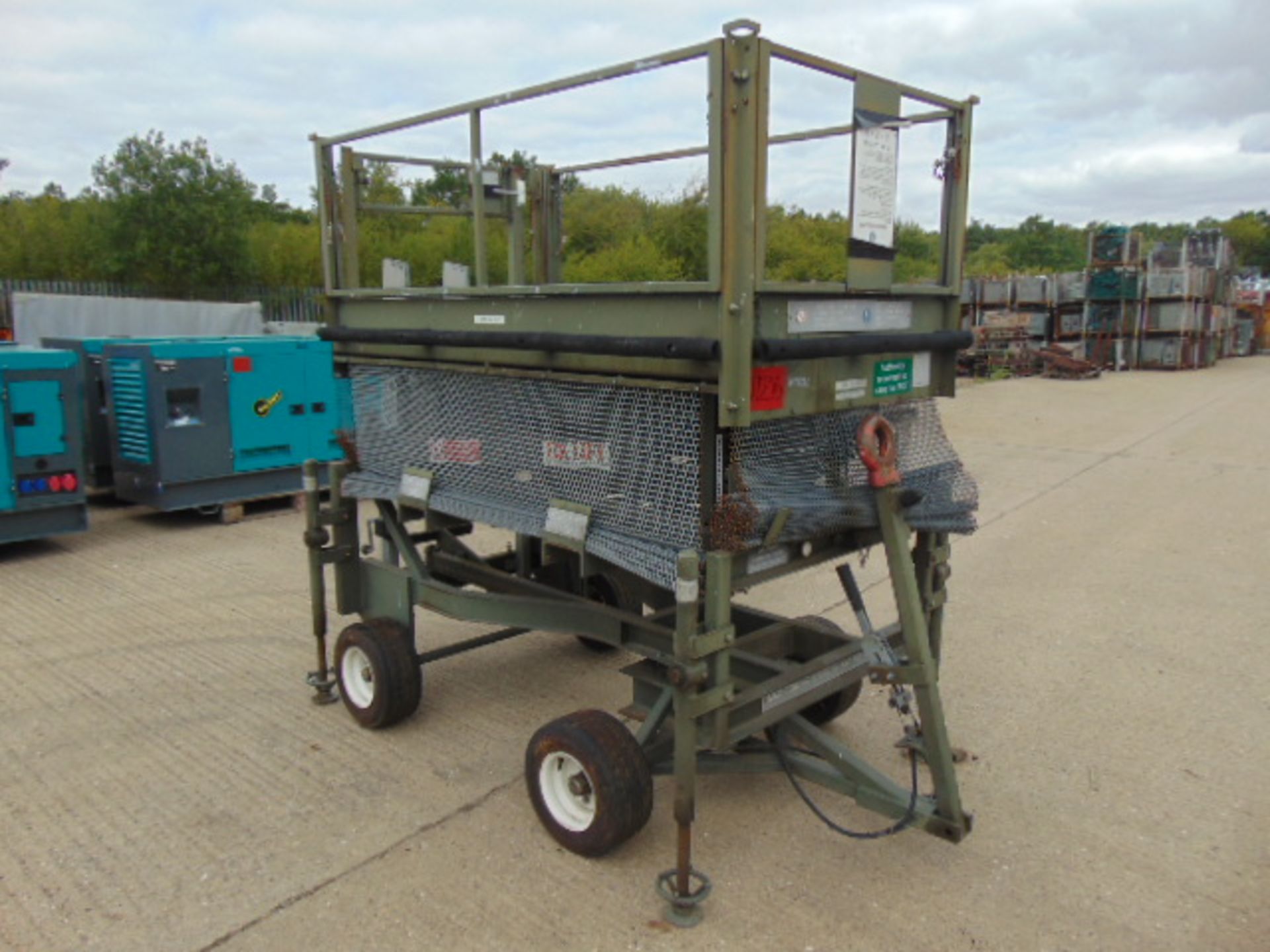 UK Lift 4m Mobile Hydraulic Work Platform - Image 7 of 11