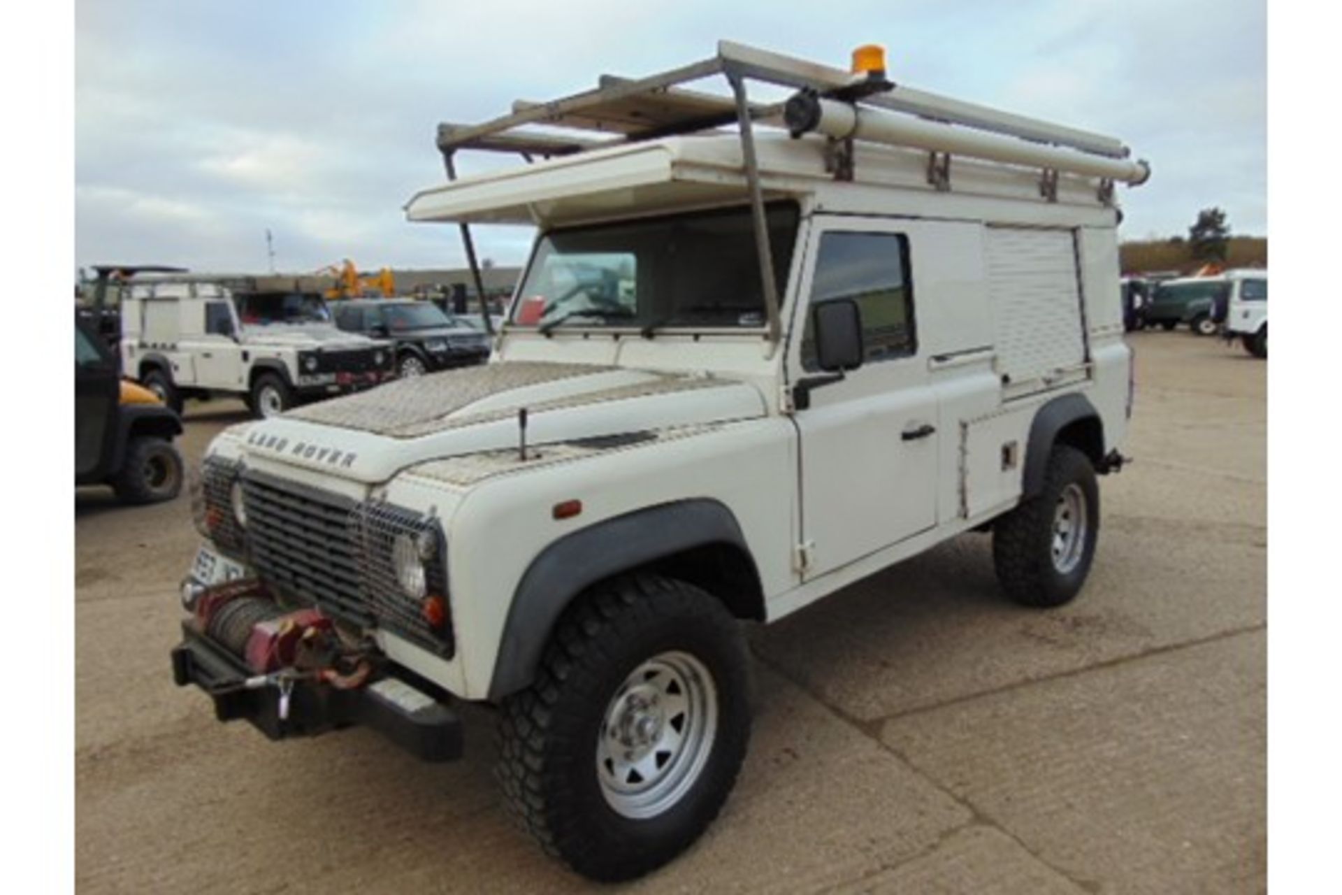 Land Rover Defender 110 Puma Hardtop 4x4 Special Utility (Mobile Workshop) complete with Winch - Image 3 of 22