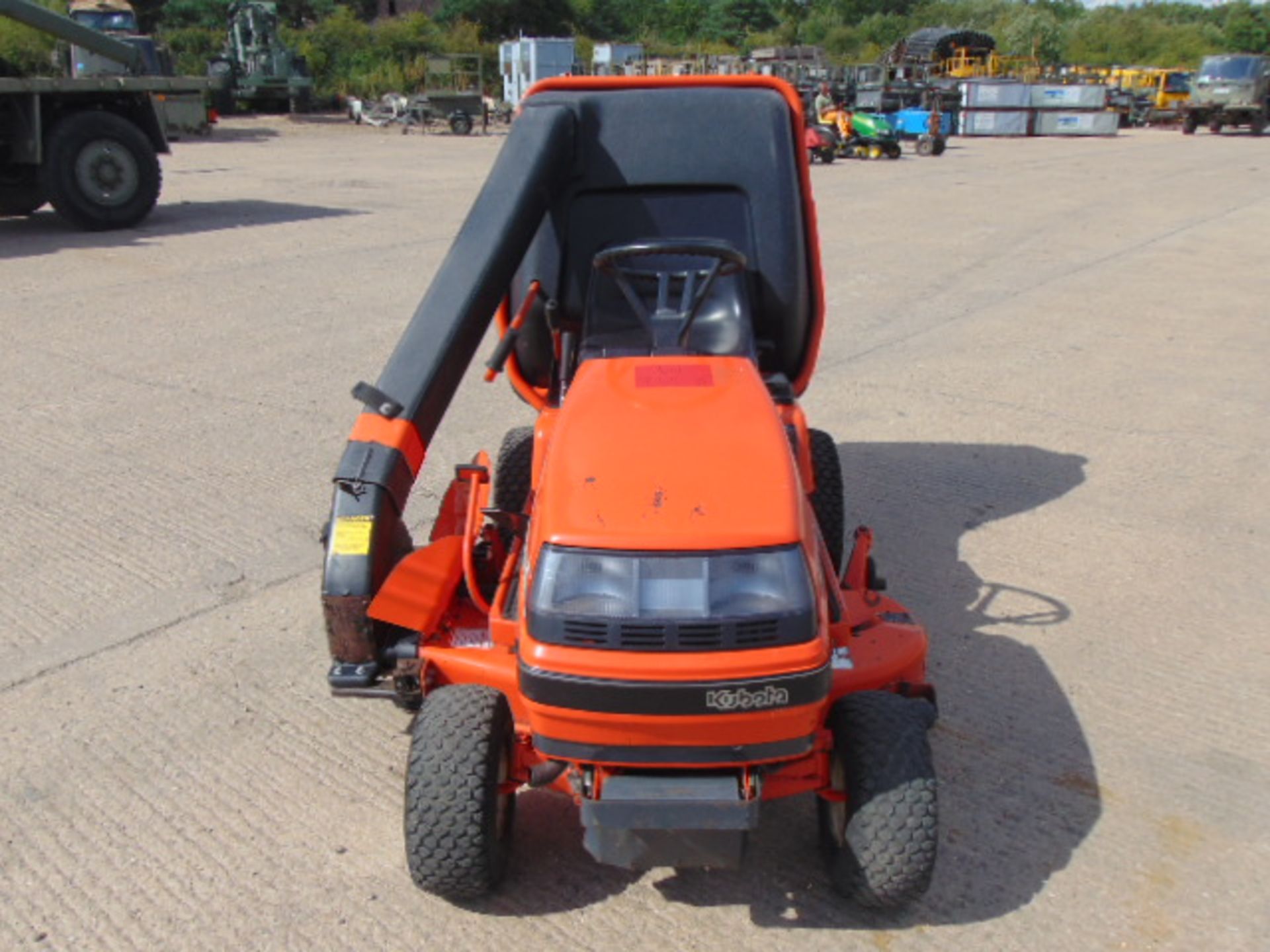 Kubota HST T1600 Ride On Mower - Image 2 of 16