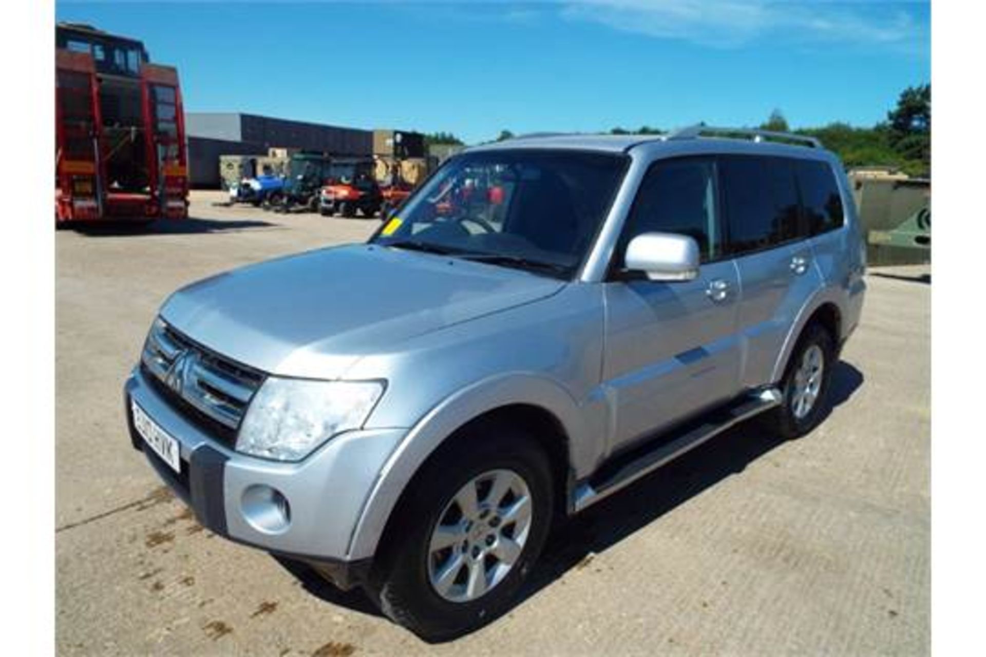 Mitsubishi Shogun GLX Equippe 3.2 DI-D 4x4 - Bild 3 aus 19