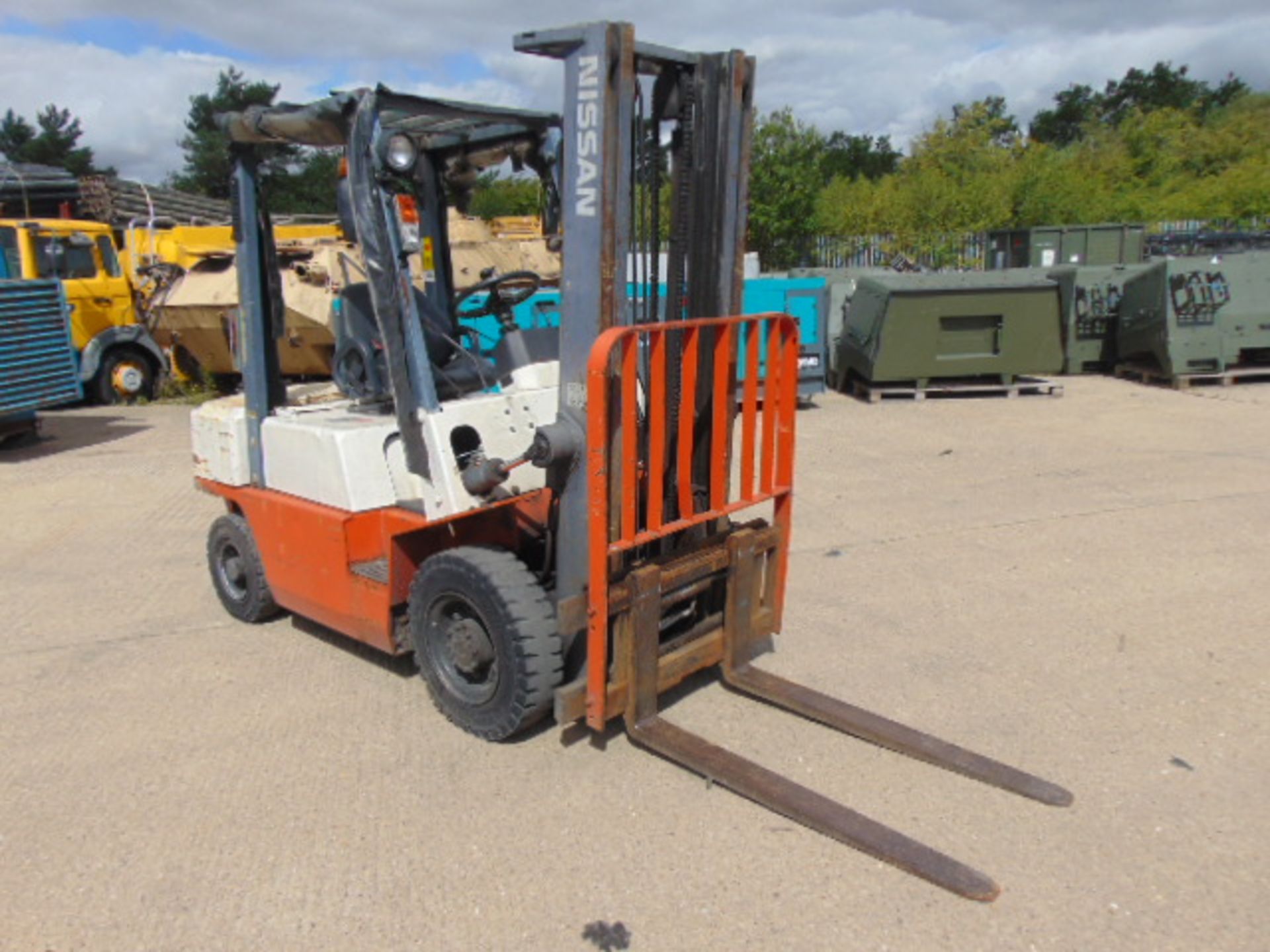 Nissan FJ02A25U Counter Balance Diesel Forklift - Image 4 of 16