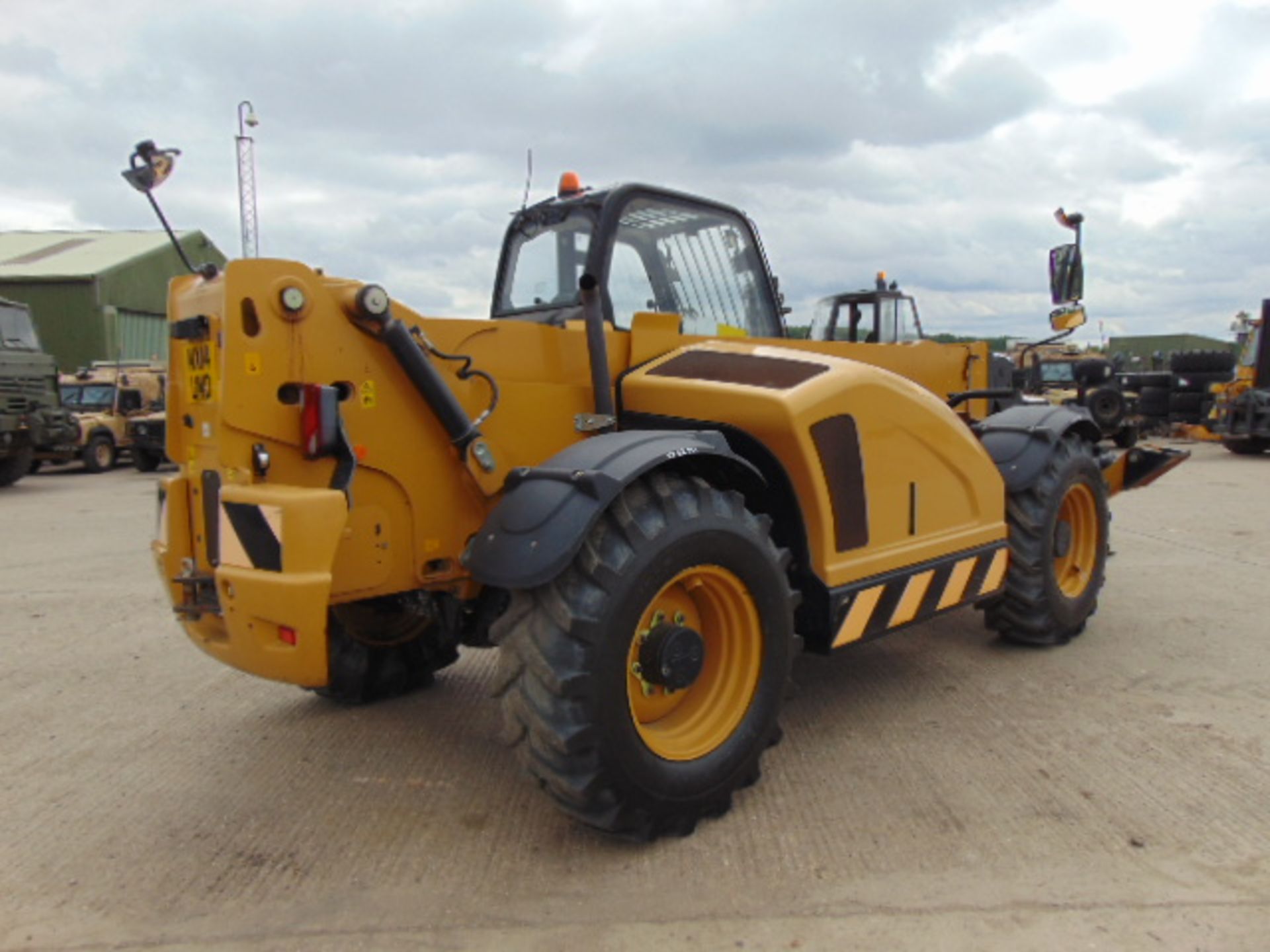 2014 Caterpillar TH414C 3.6 ton Telehandler - Image 13 of 26