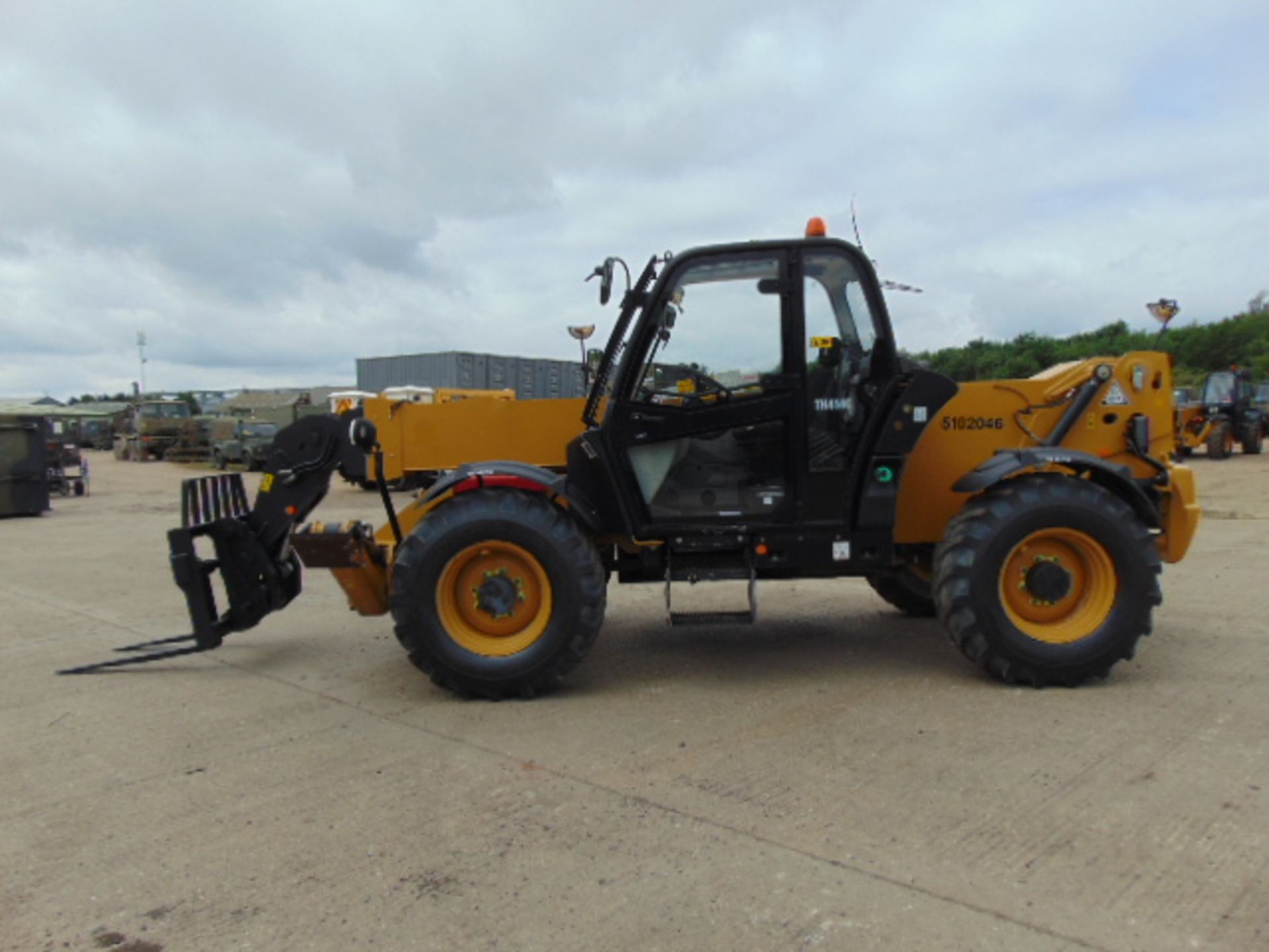 2014 Caterpillar TH414C 3.6 ton Telehandler - Image 11 of 26