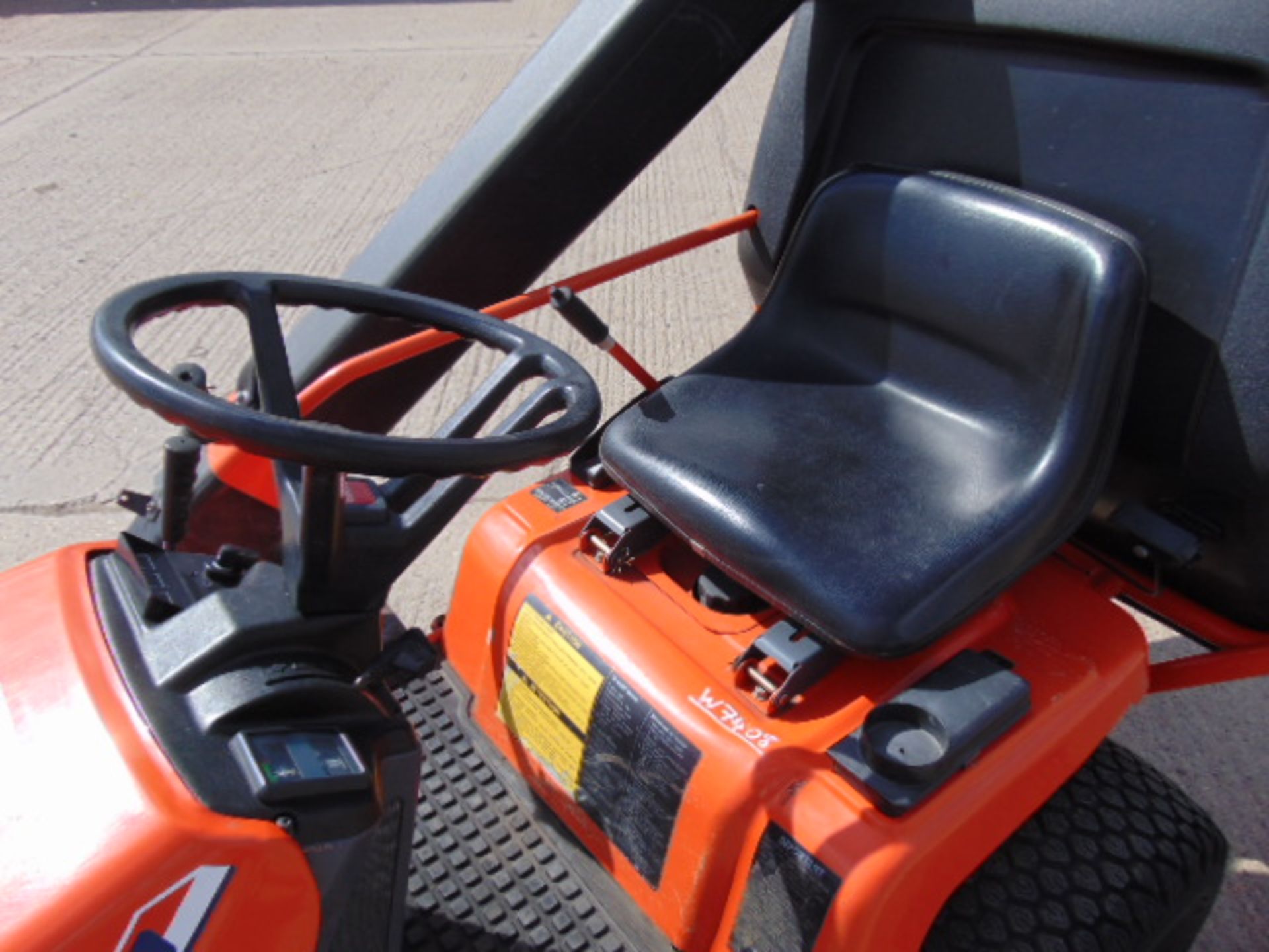 Kubota HST T1600 Ride On Mower - Image 13 of 16