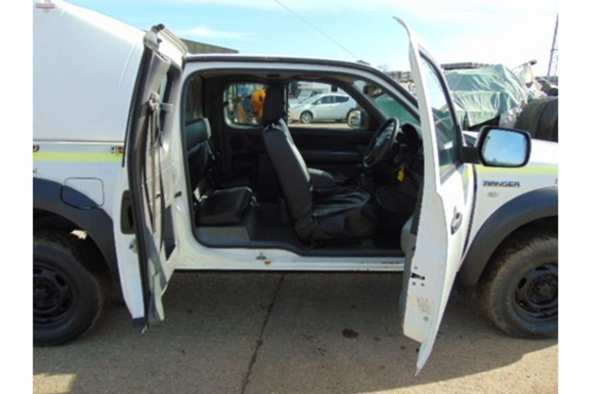 2007 Ford Ranger Super Cab 2.5TDCi 4x4 Pick Up - Bild 12 aus 17