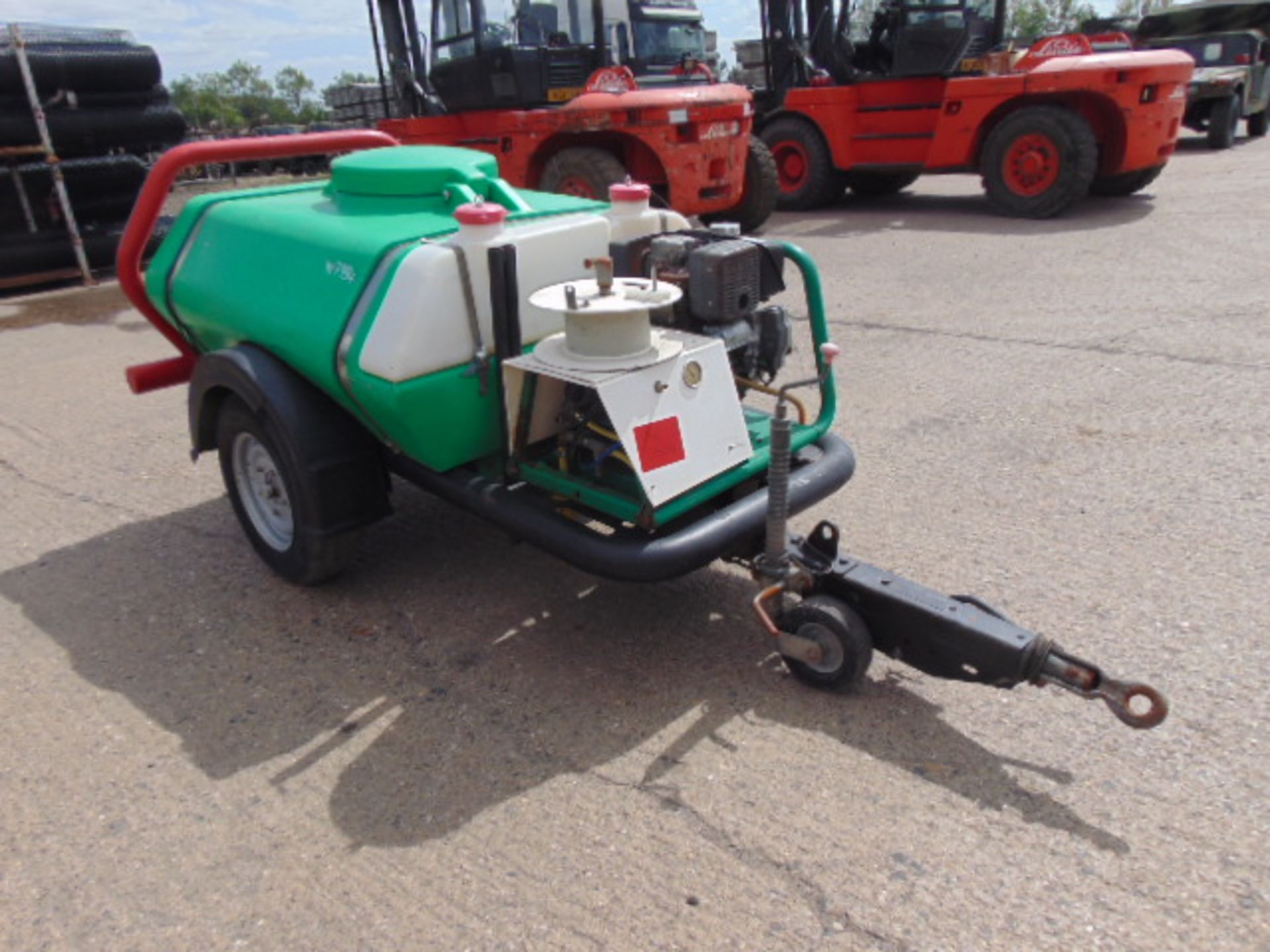 Brendon Trailer Mounted Pressure Washer with 1000 litre Water Tank and Honda Diesel Engine - Image 2 of 12