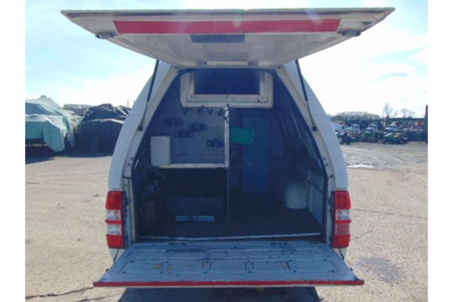 2008 Ford Ranger Super Cab 2.5TDCi 4x4 Pick Up C/W Toolbox Back and Winch - Image 14 of 21