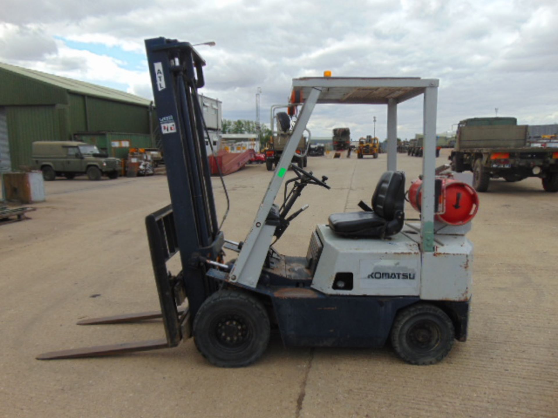 Komatsu FG 15-14 Counter Balance Gas Forklift - Image 7 of 16