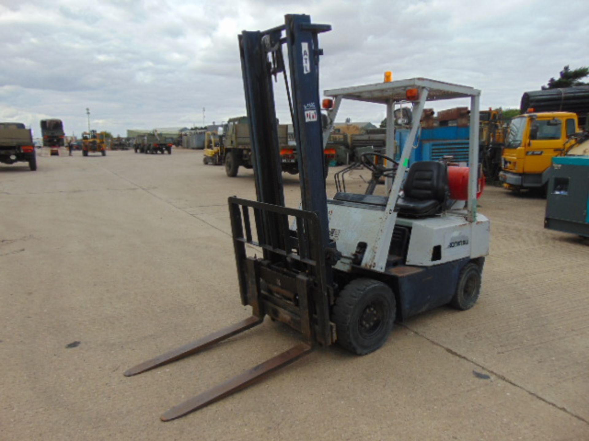 Komatsu FG 15-14 Counter Balance Gas Forklift - Image 6 of 16