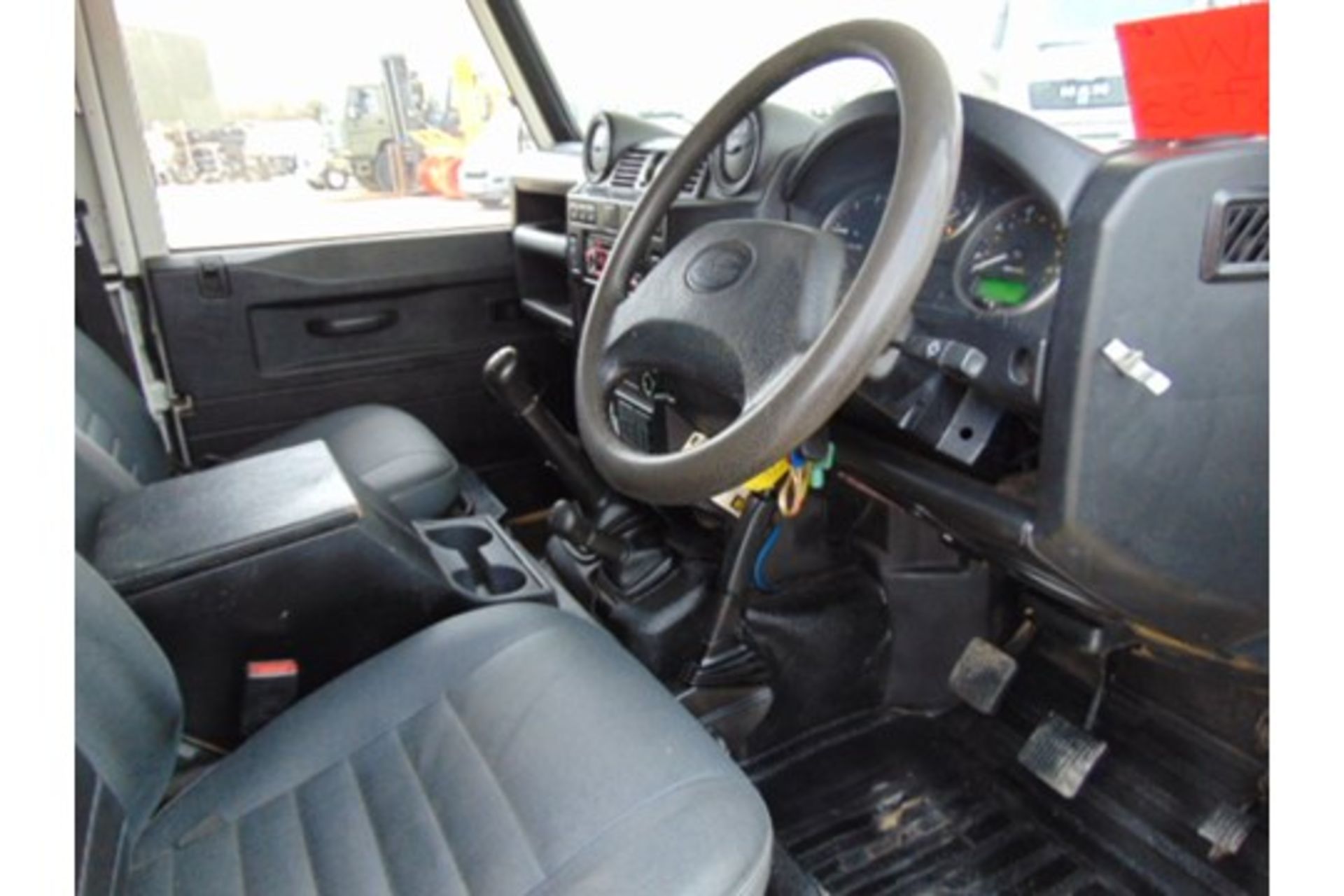 Land Rover Defender 110 Puma Hardtop 4x4 Special Utility (Mobile Workshop) complete with Winch - Image 12 of 22