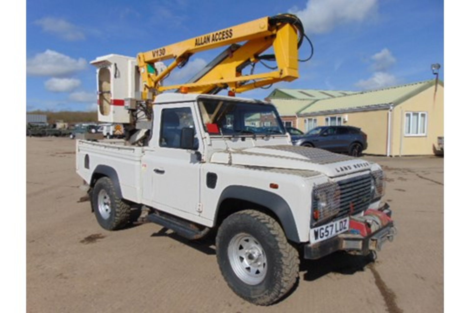 Land Rover 110 2.4TDCi Defender Fitted with V130 13 Metre Platform Access Hoist - Image 4 of 29