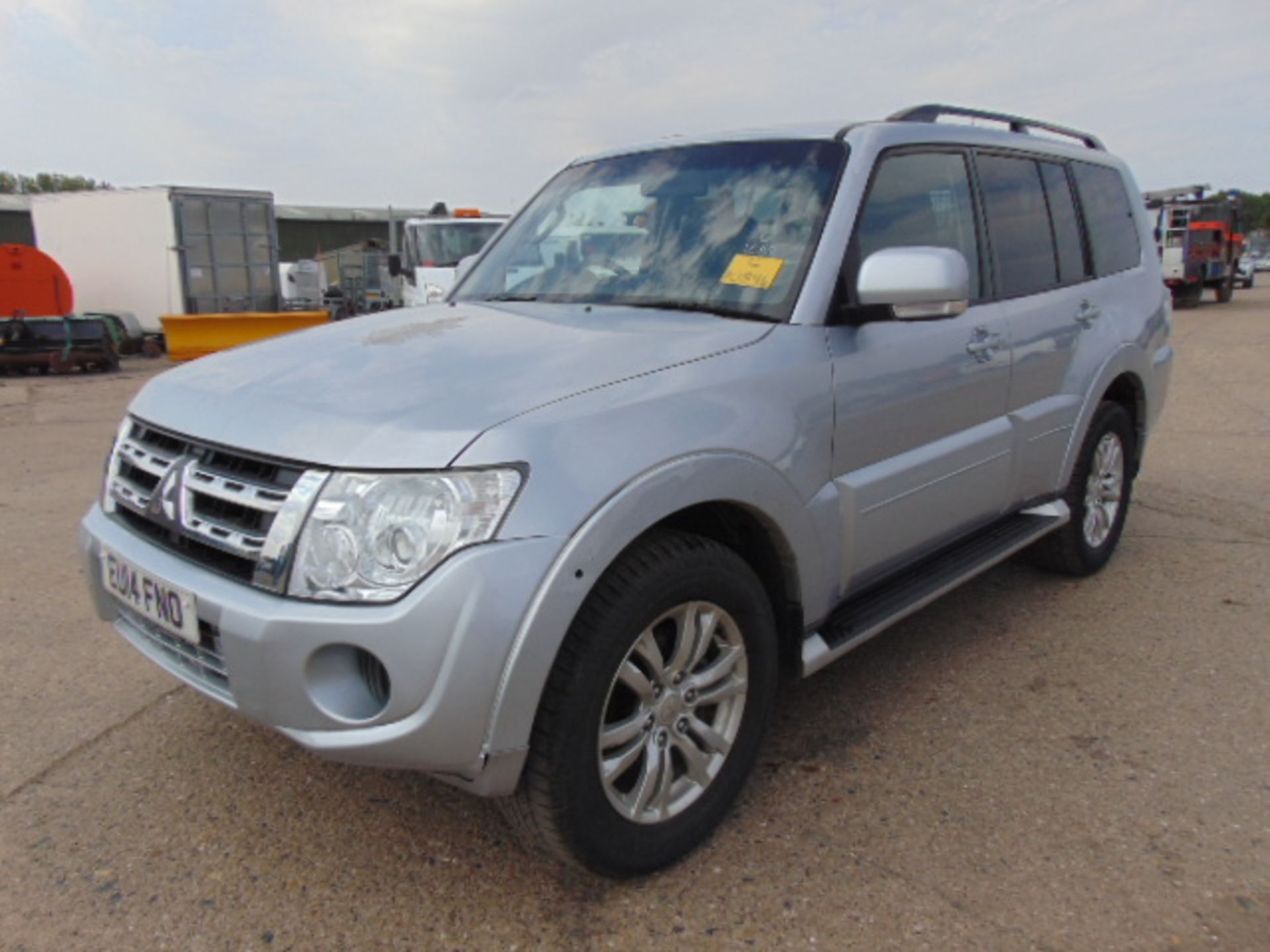 Mitsubishi Shogun GLX Equippe 3.2 DI-D 4x4 - Image 3 of 17