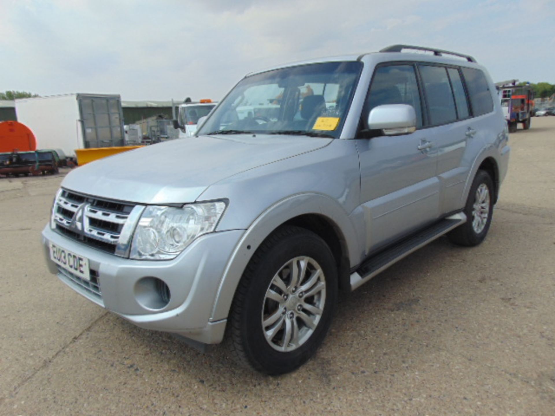 Mitsubishi Shogun GLX Equippe 3.2 DI-D 4x4 - Image 3 of 19