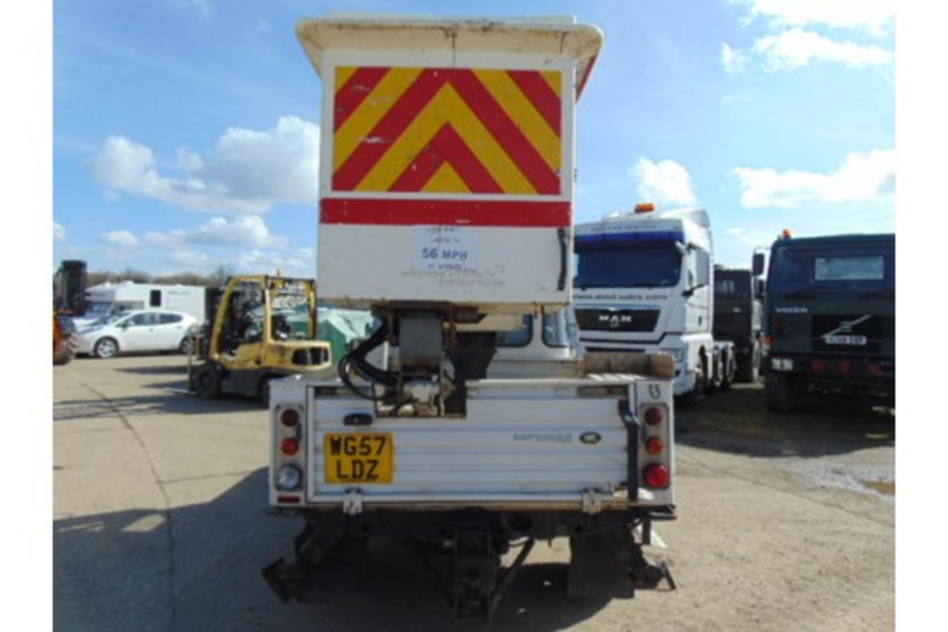 Land Rover 110 2.4TDCi Defender Fitted with V130 13 Metre Platform Access Hoist - Bild 10 aus 29