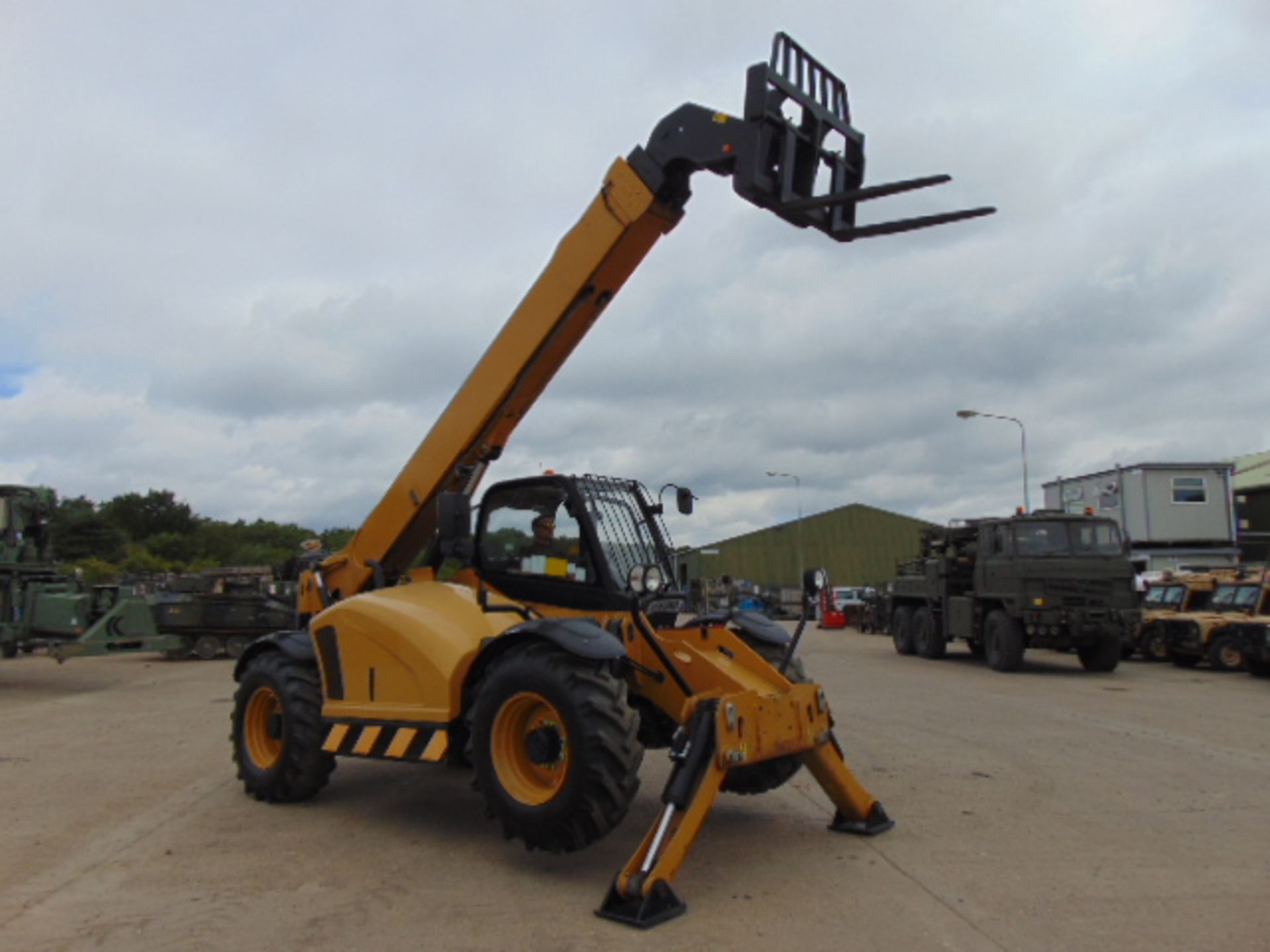 2014 Caterpillar TH414C 3.6 ton Telehandler - Bild 2 aus 26